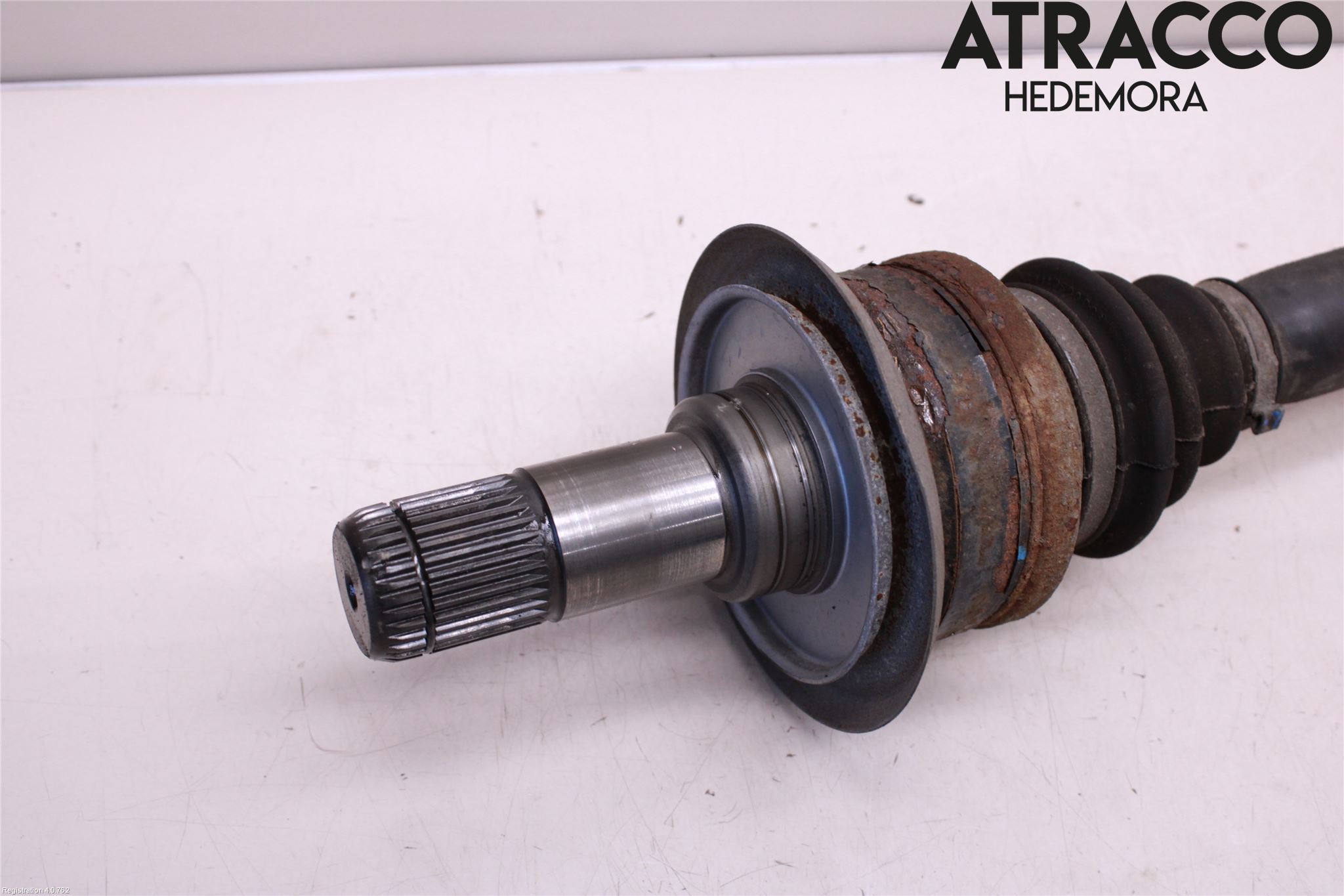 BMW 7 F01/02/03/04 09-15 Drivaxel Bak Höger