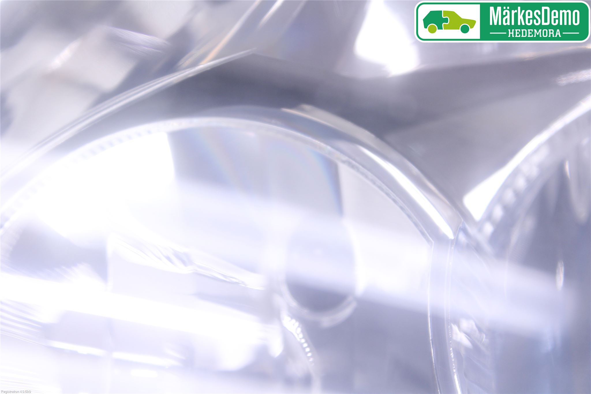 Ford FOCUS     04-07 Strålkastare Vänster