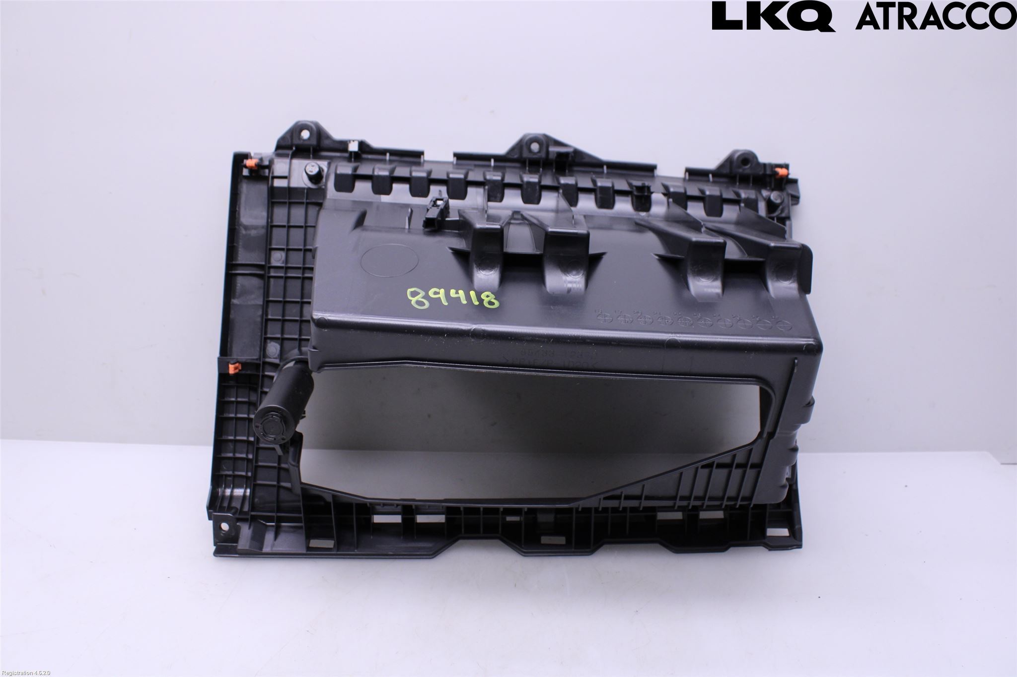 Toyota COROLLA CROSS XG10 22- Handskfack Insats