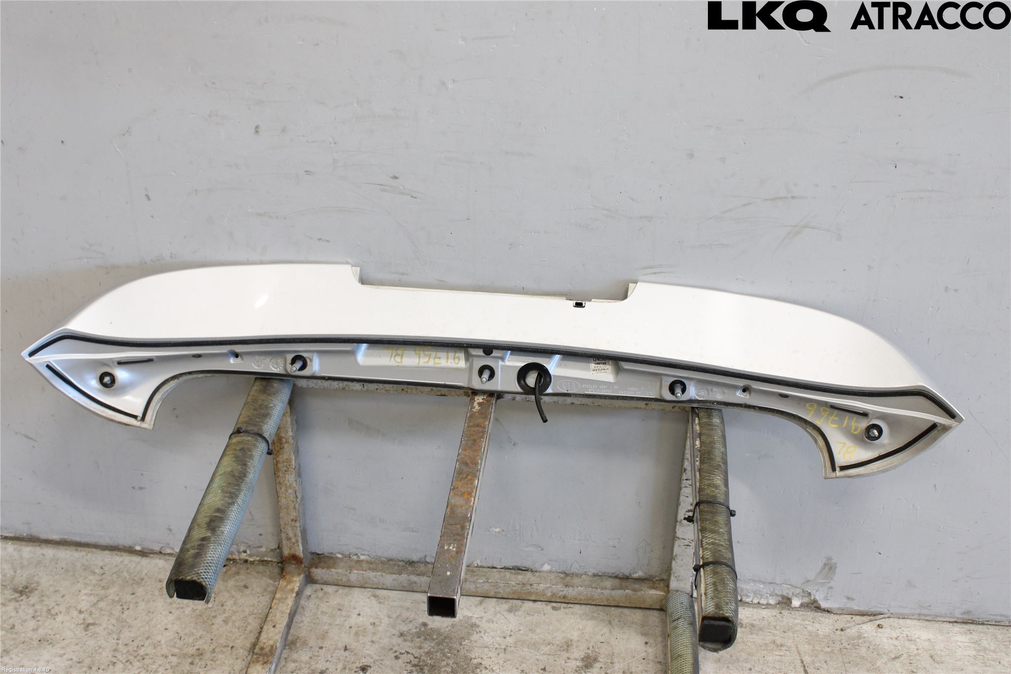 Kia SORENTO 15-20 Spoiler Baklucka