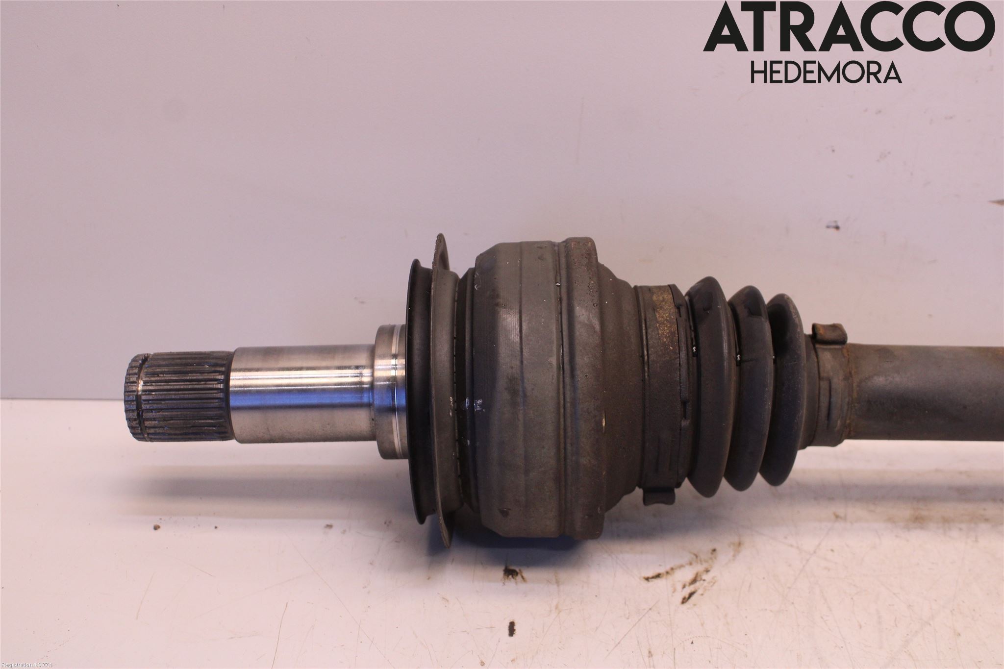 Mercedes-Benz MB C-KLASS (W205) 14-21 Drivaxel Bak Vänster