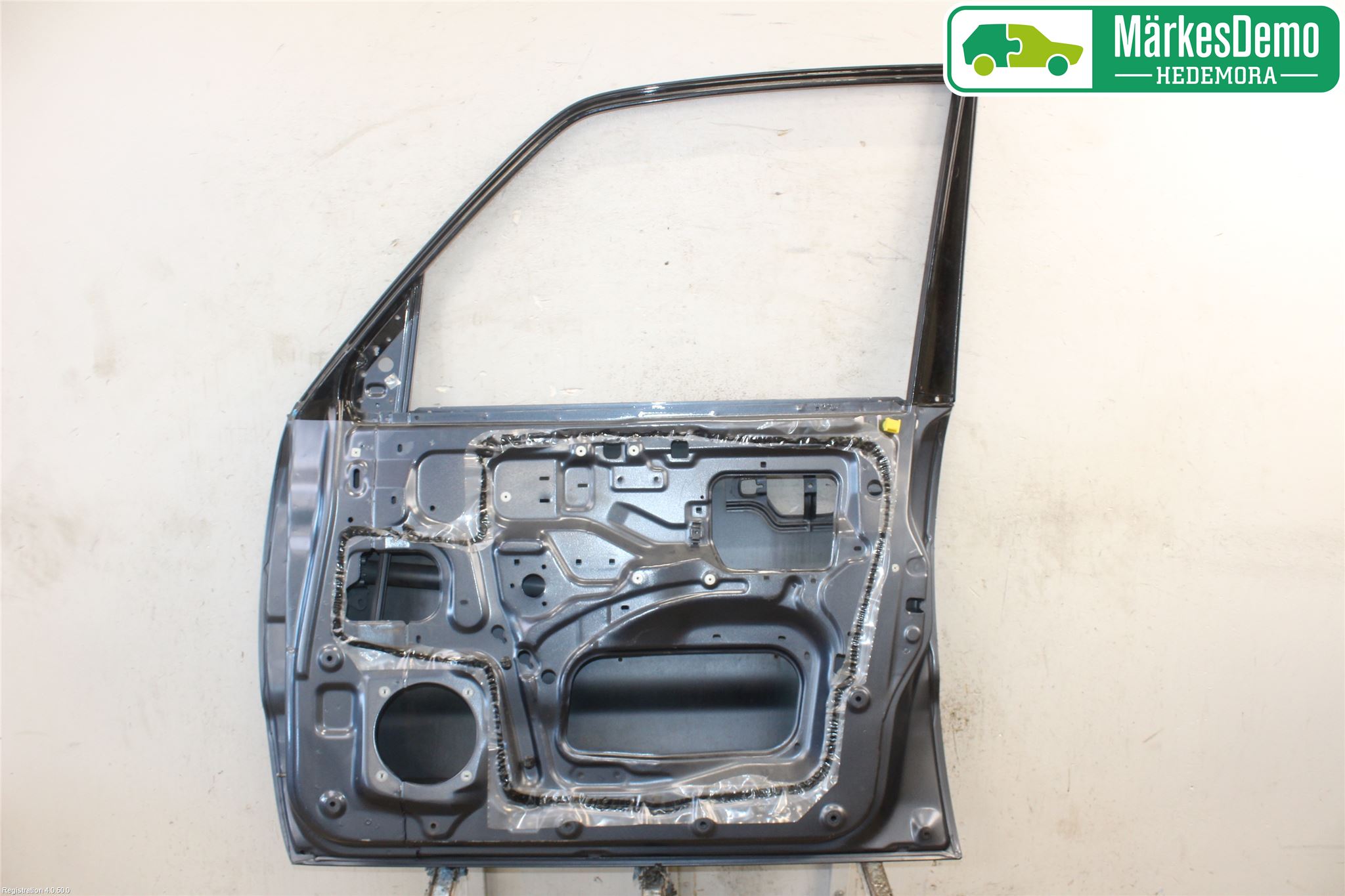 Mitsubishi PAJERO 06-15 Dörr Fram Höger