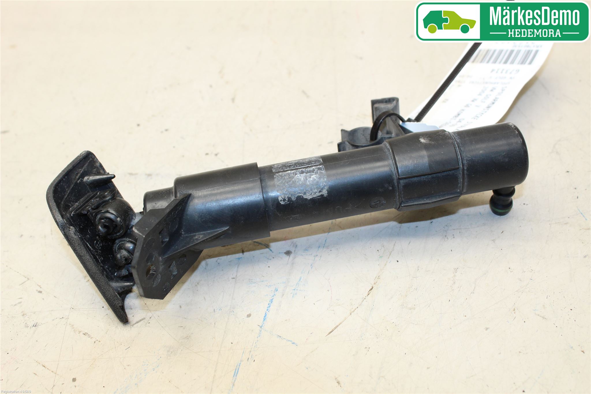 Volkswagen VW GOLF V 04-09 Spolarmunstycke Strålkastare