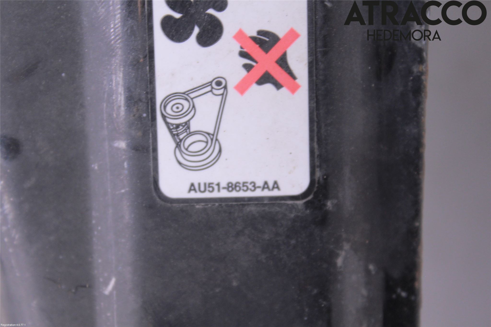 Ford TRANSIT    06-13 Front Huvlåsplåt-Balk