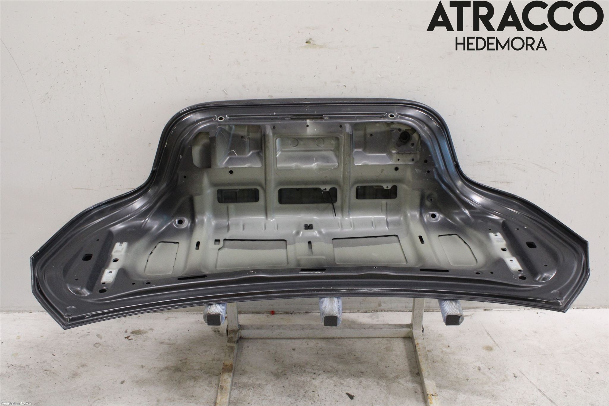 BMW 5 E60/61 Sed/Tou 02-10 Baklucka (Ej Med Ruta)