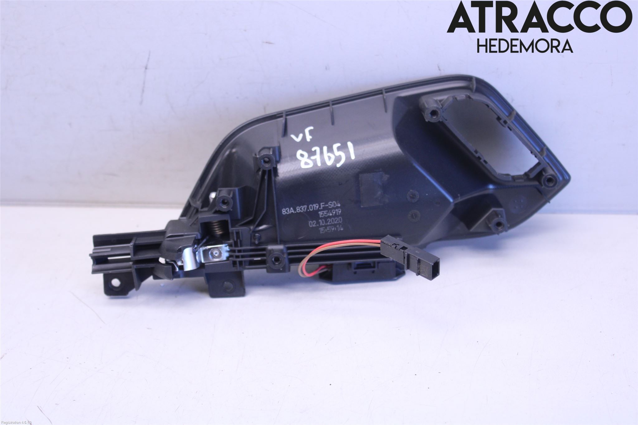 Audi Q3 F3 19- Dörrhandtag Inre Vä