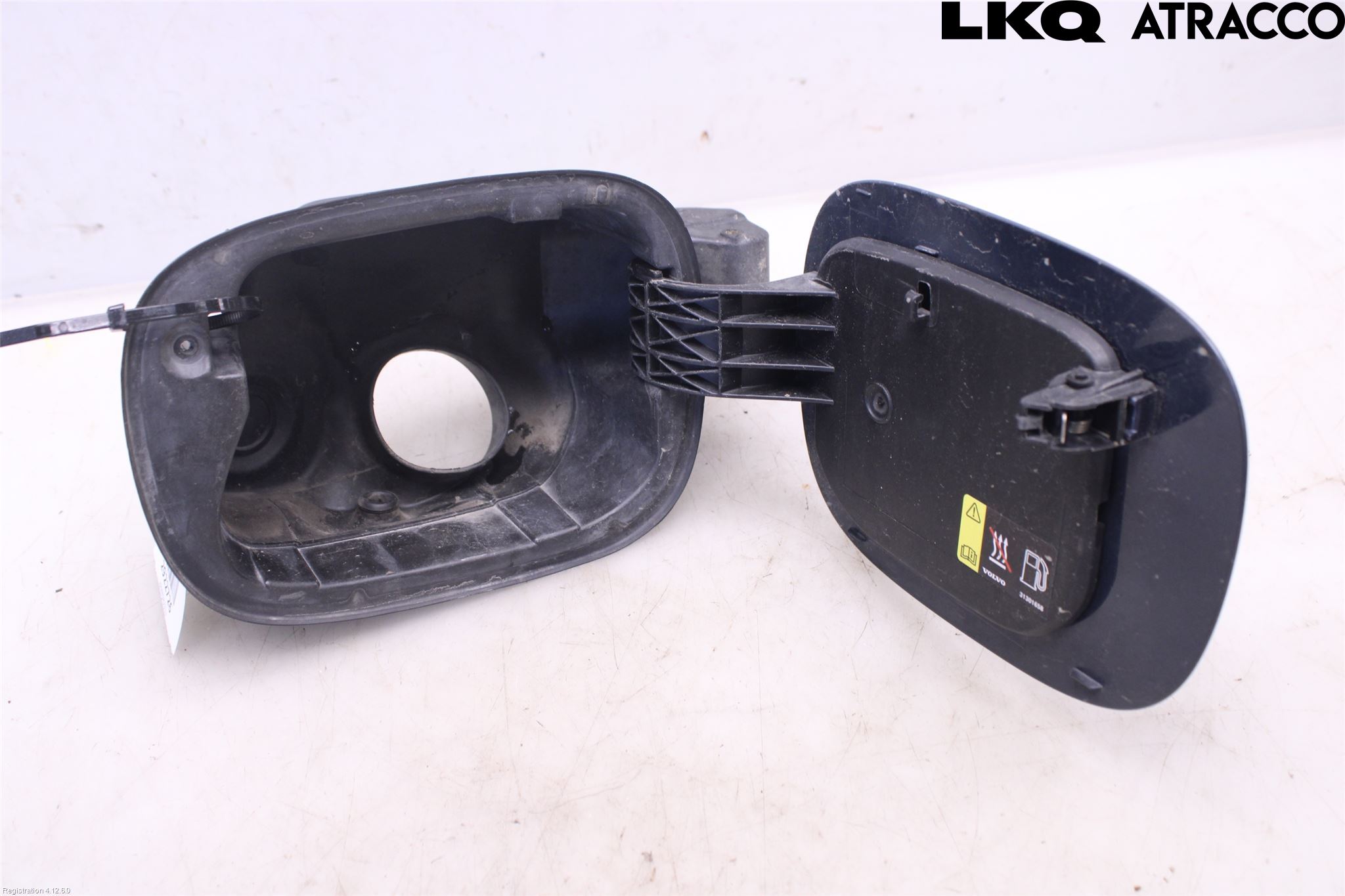 Volvo XC70 08-13 Tanklucka