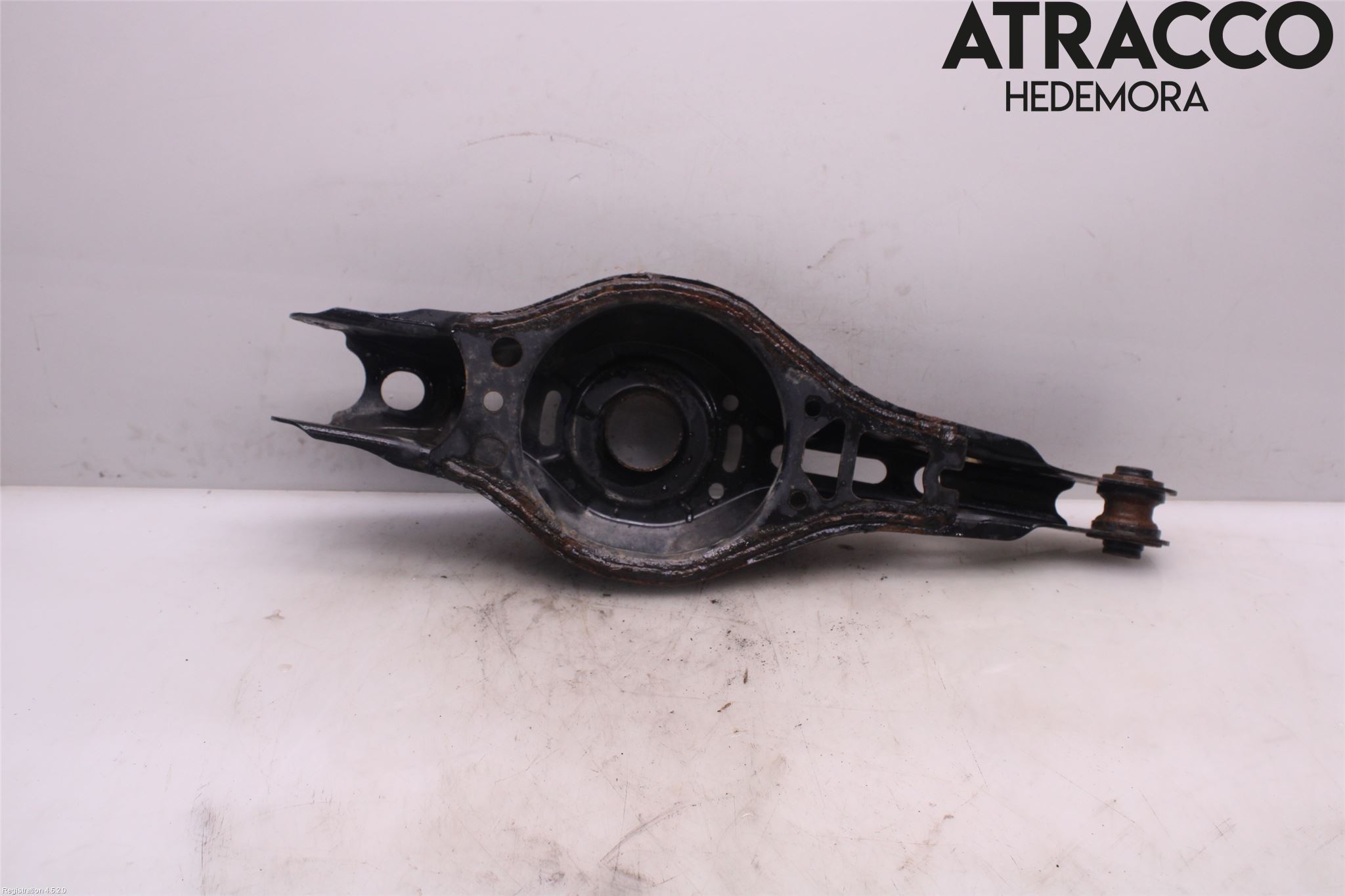 Toyota PRIUS (ZVW50) 16-21 Bärarm Bak Vänster