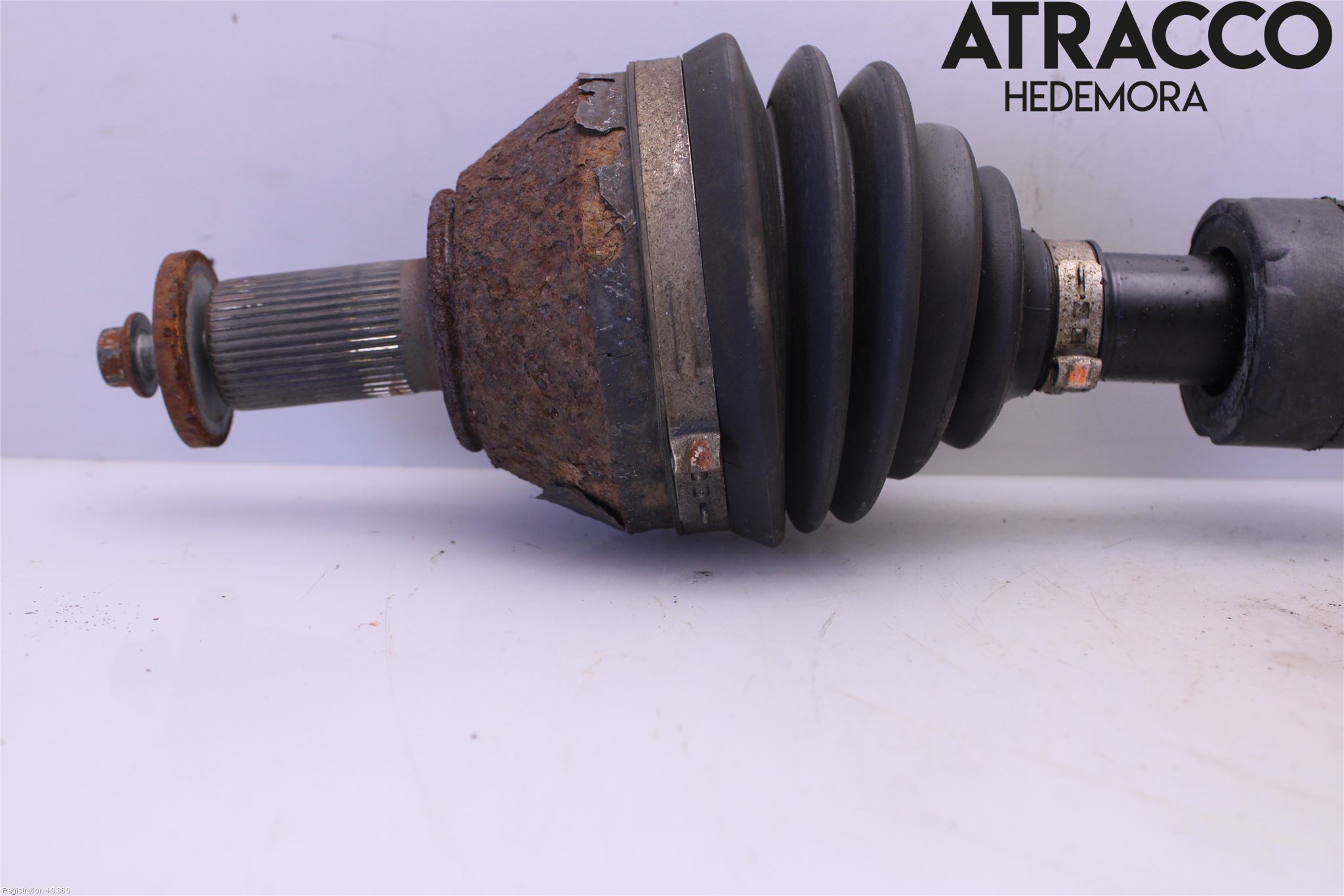 Volvo V70 08-13 Drivaxel Fram Vänster