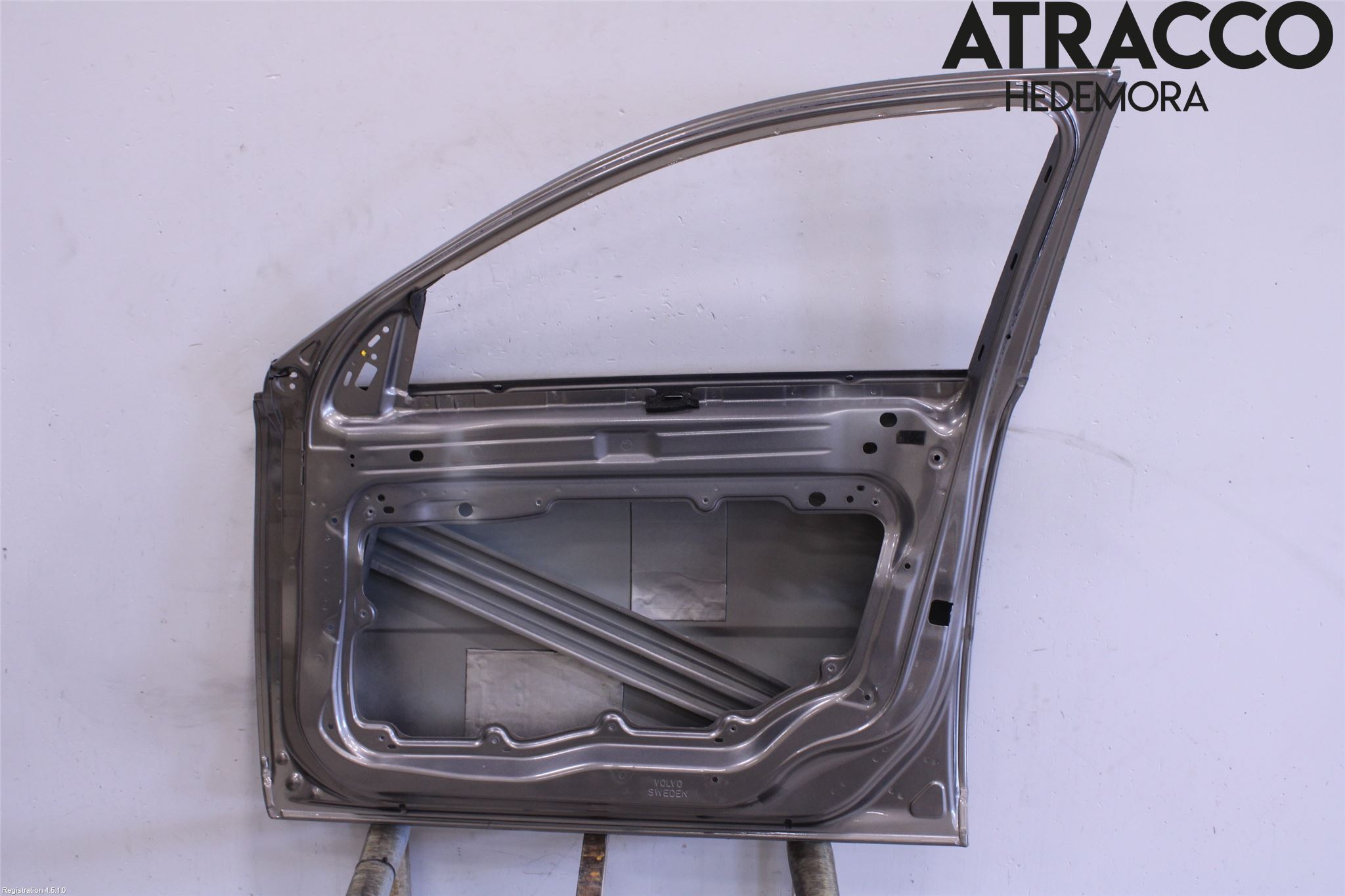 Volvo V70 08-13 Dörr Fram Höger