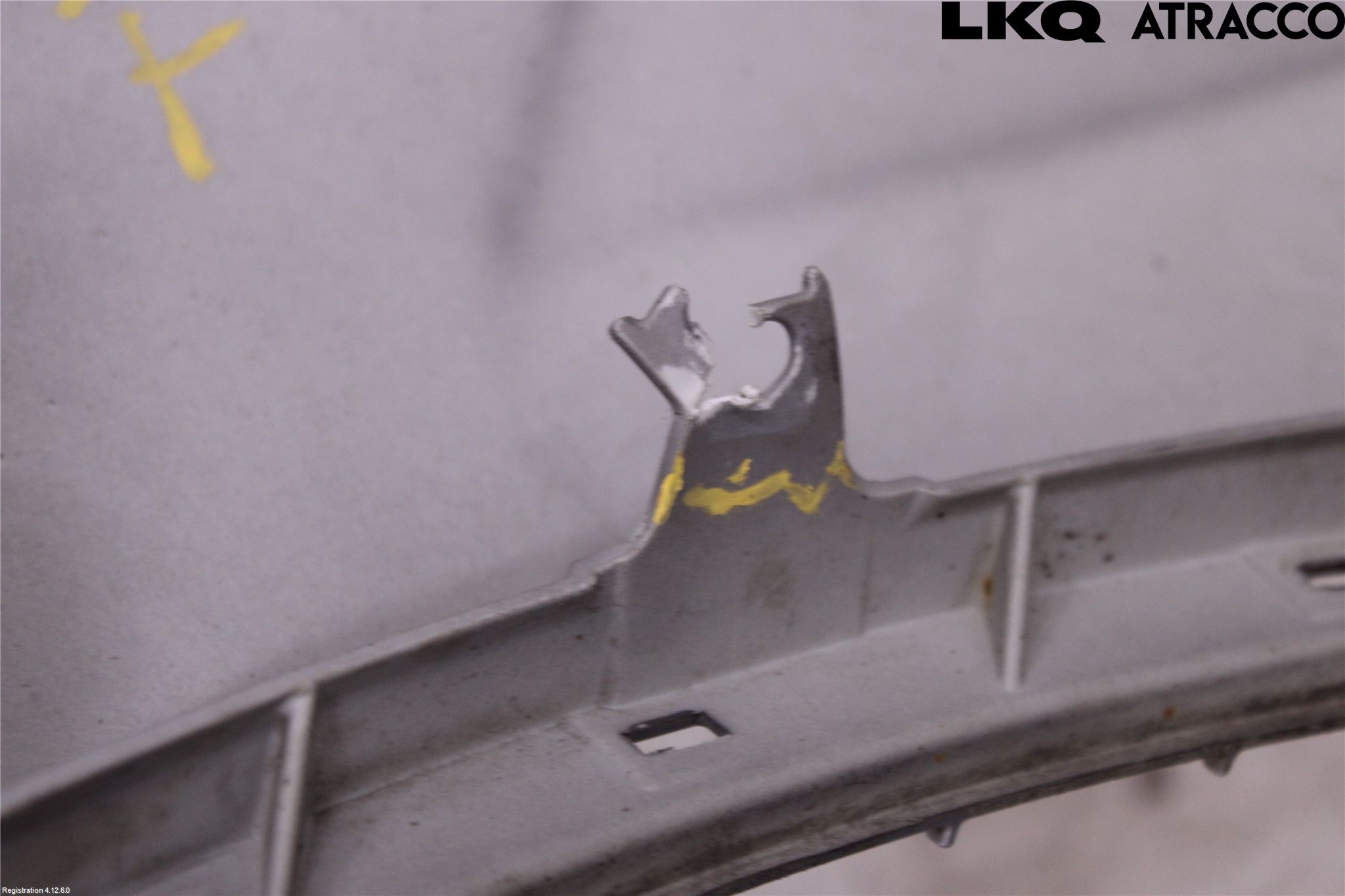 Ford KUGA 08-12 Stötfångarbeklädnad Fram