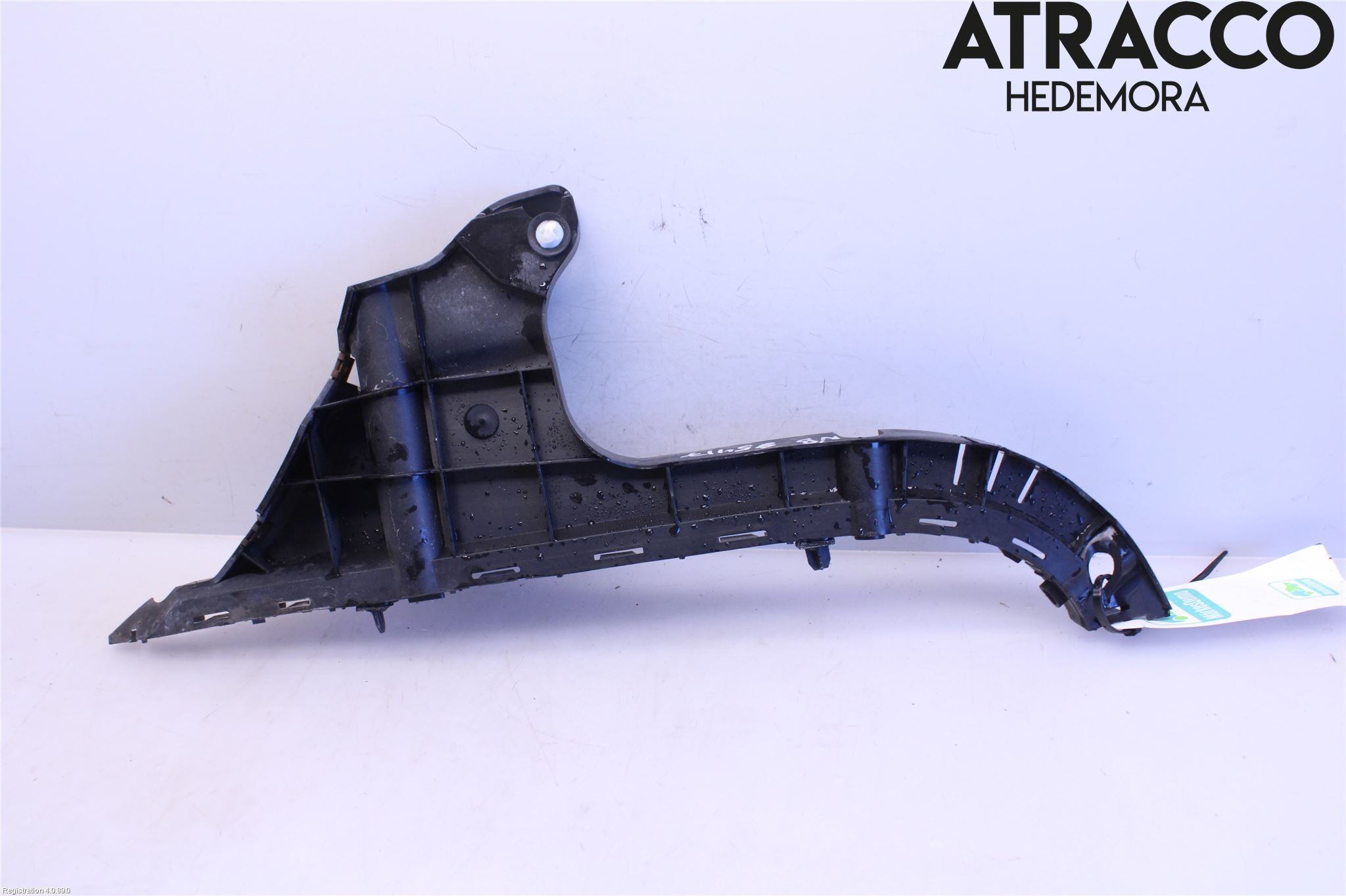 Volvo V70 08-13 Stötfångarfäste Bak Vä