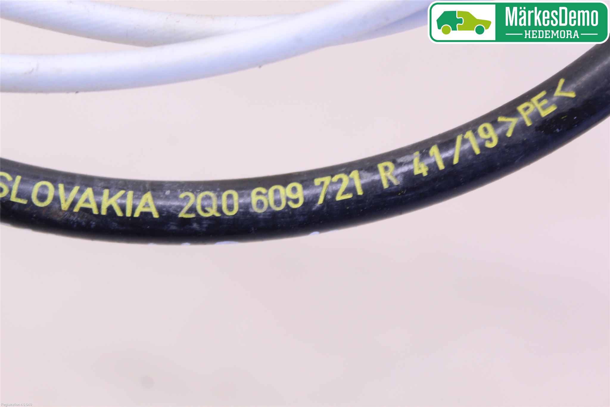 Volkswagen VW T-CROSS 19- Handbromswire