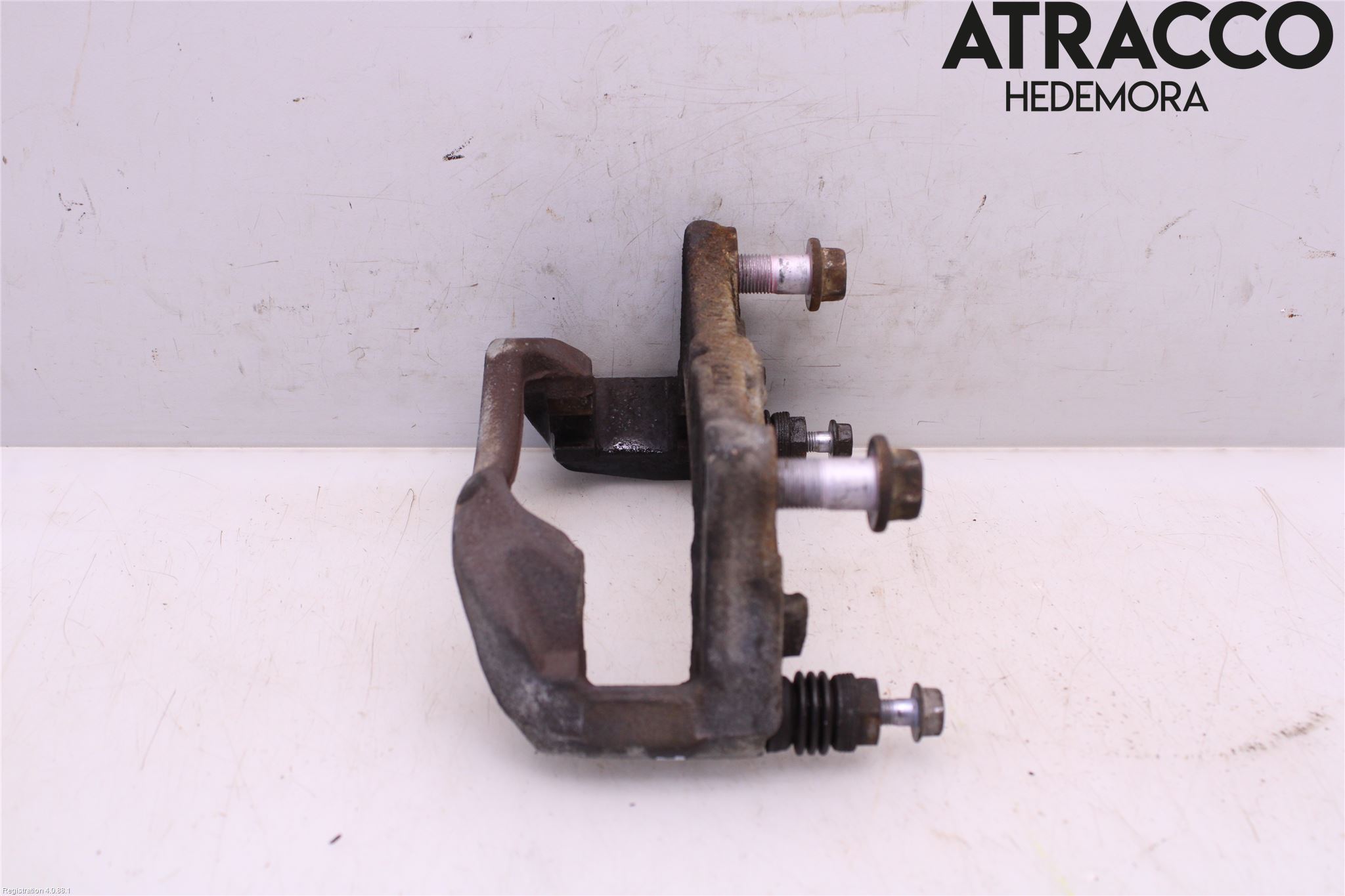 Mazda 3 IV 19- Bromsokshållare