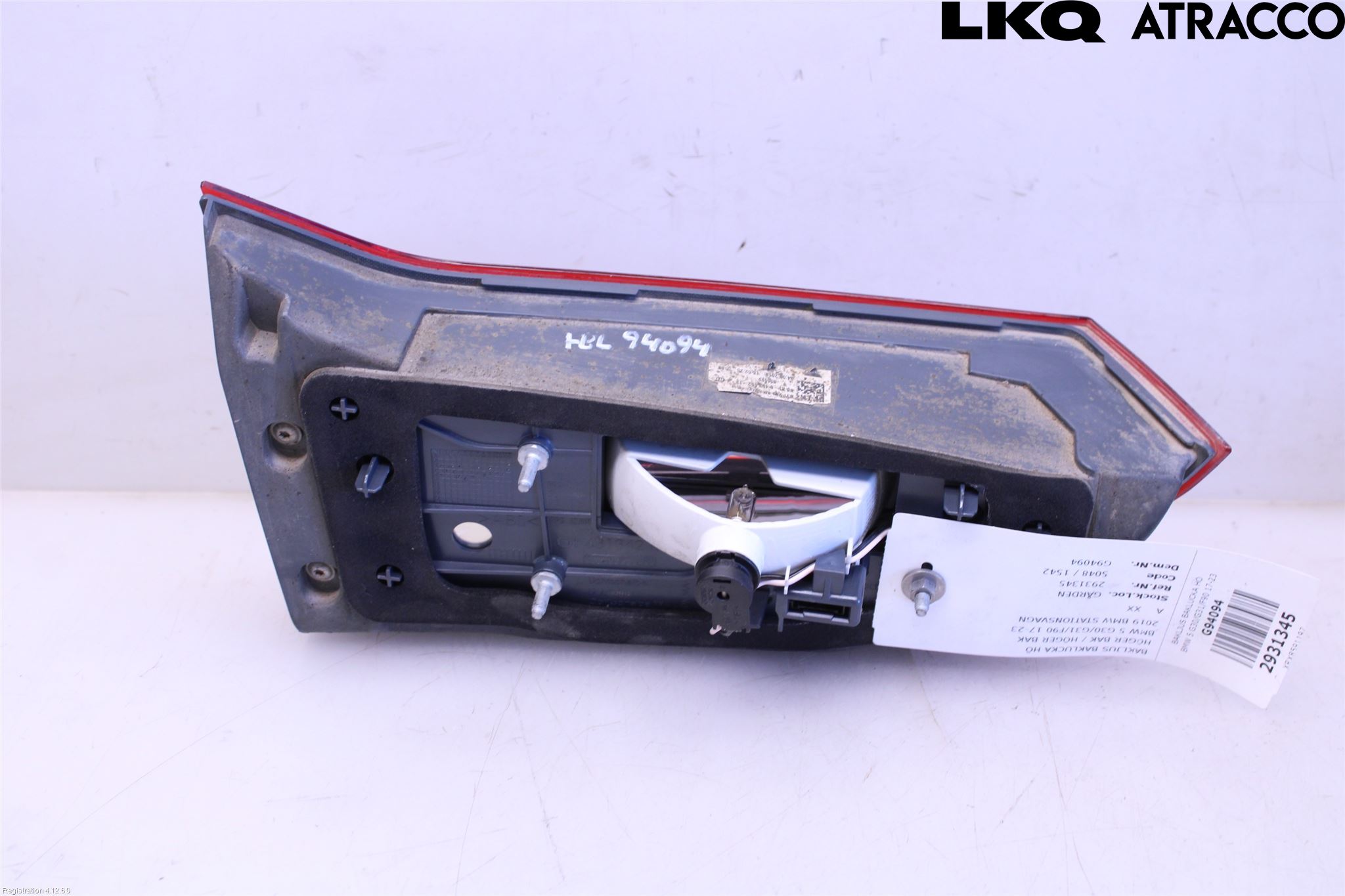 BMW 5 G30/G31/F90 17-23 Bakljus Lucka Hö