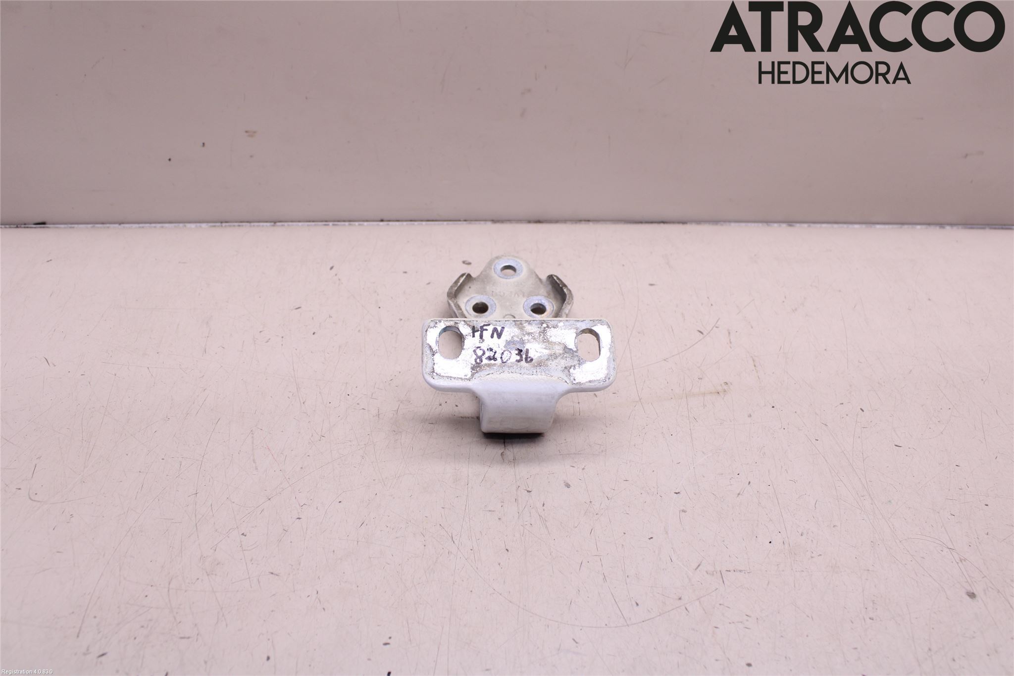 Iveco DAILY 14->> Dörrgångjärn