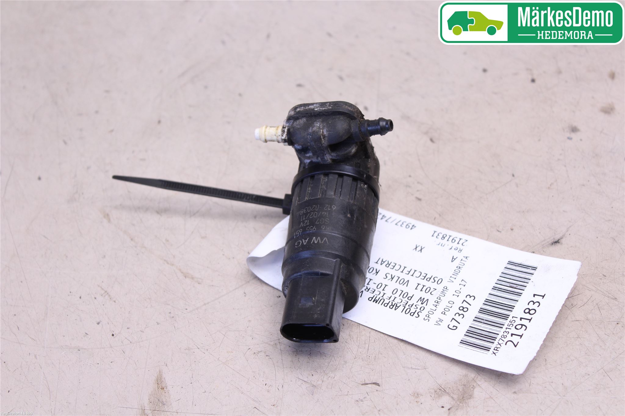 Volkswagen VW POLO 10-17 Spolarpump Vindruta