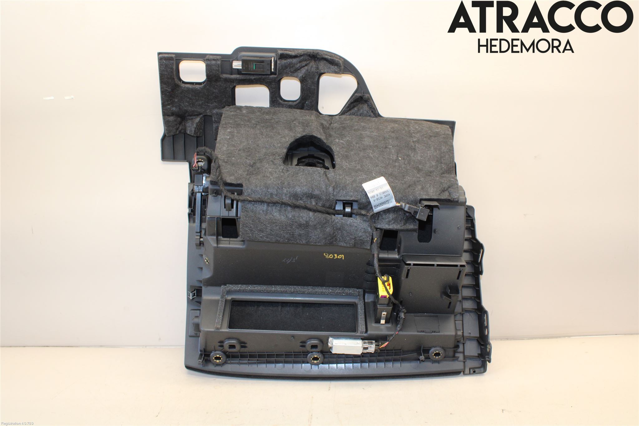 Audi A4/S4 B9 16-19 Handskfack