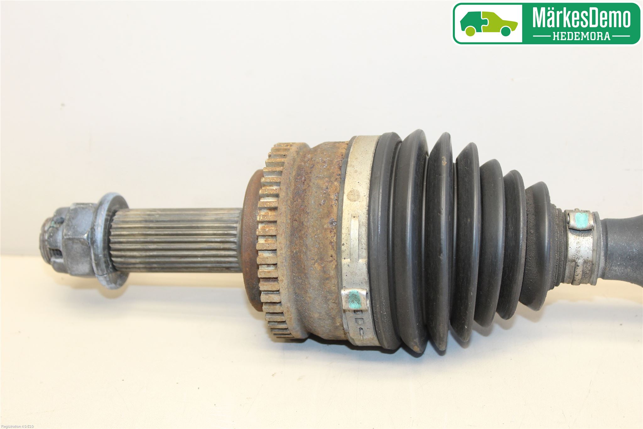 Kia CEED 06-12 Drivaxel Fram Höger