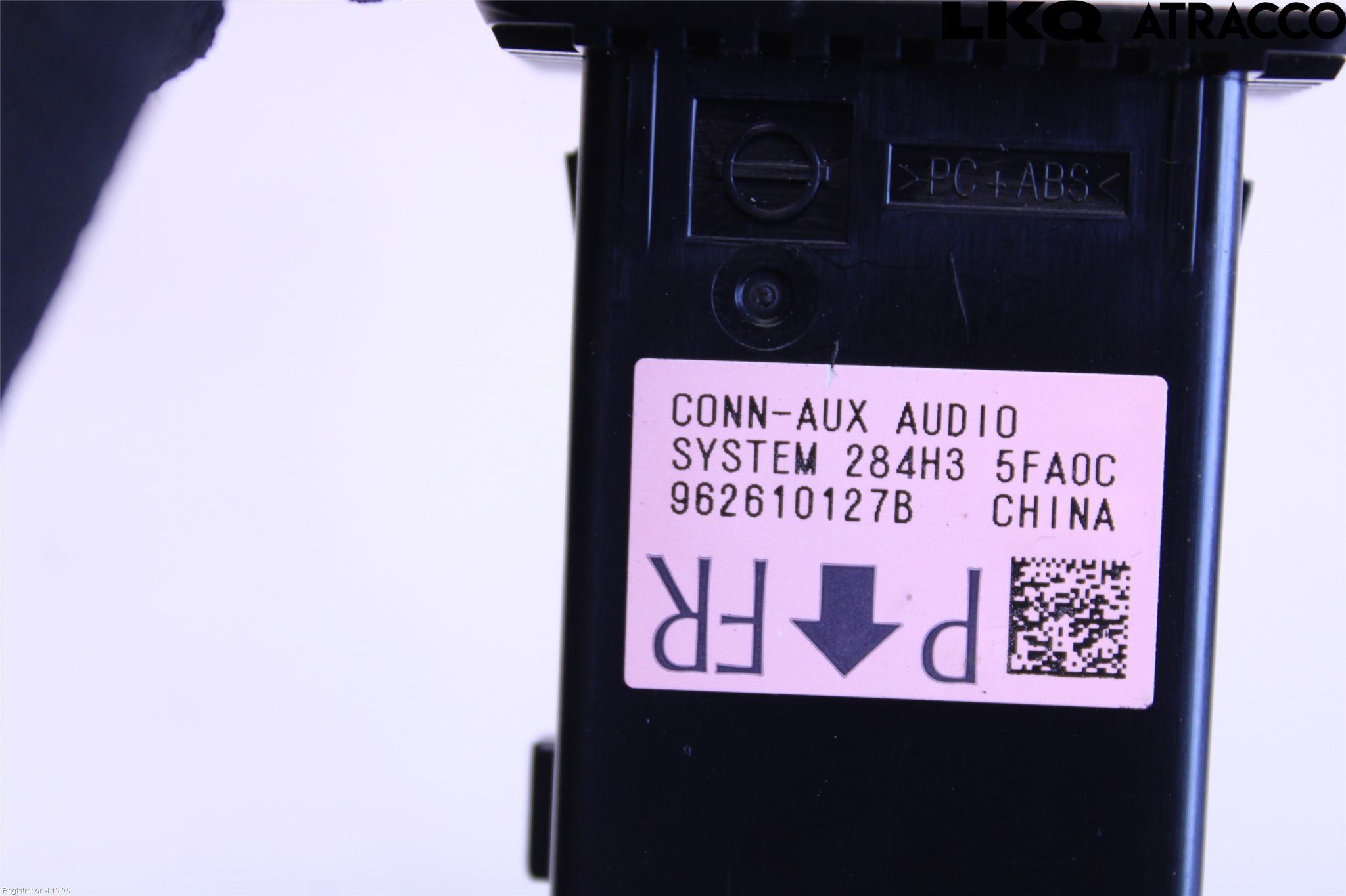Nissan LEAF 18- Usb Connection