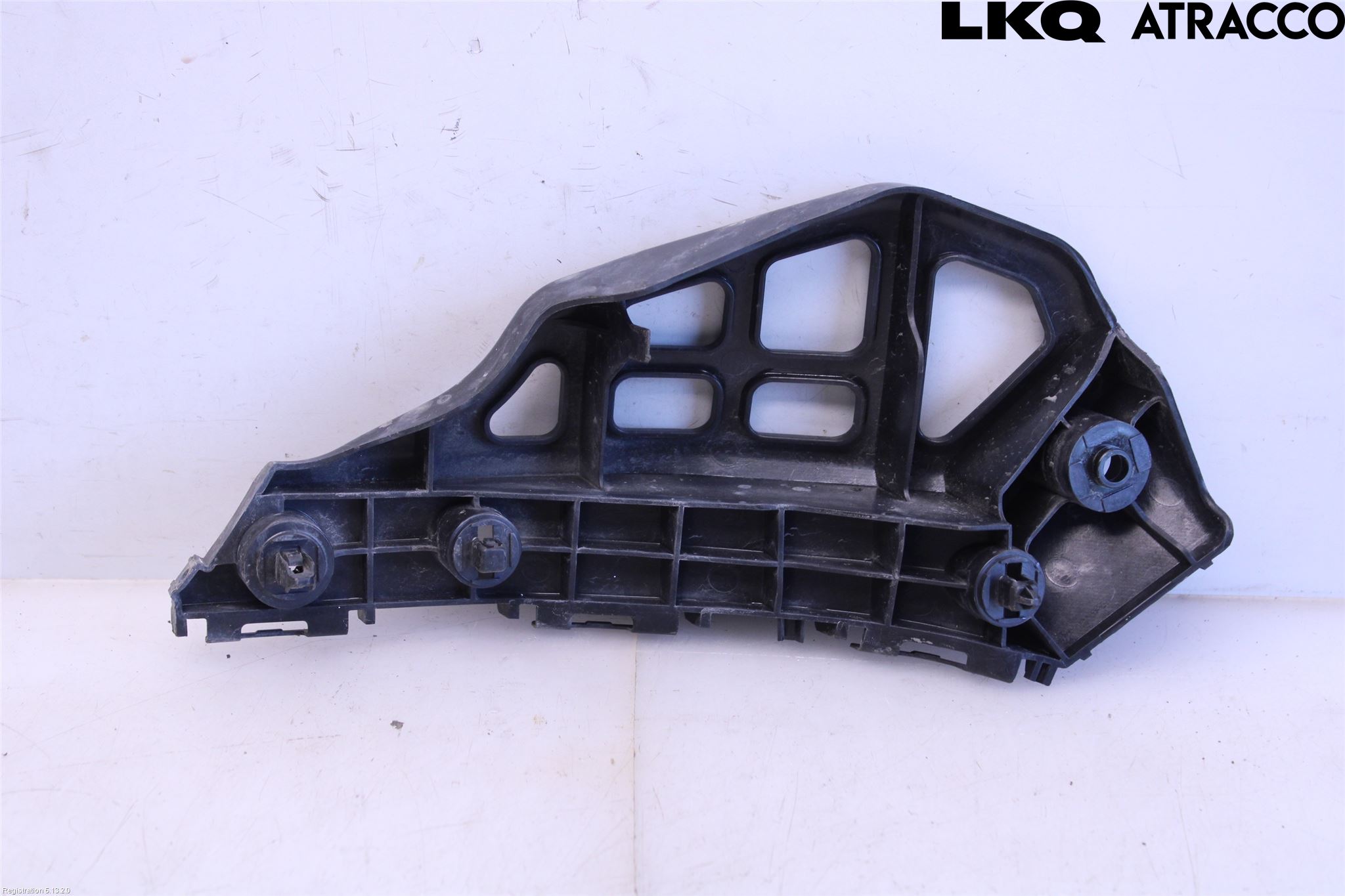 Toyota AURIS 13-19 Stötfångarfäste Fram Hö