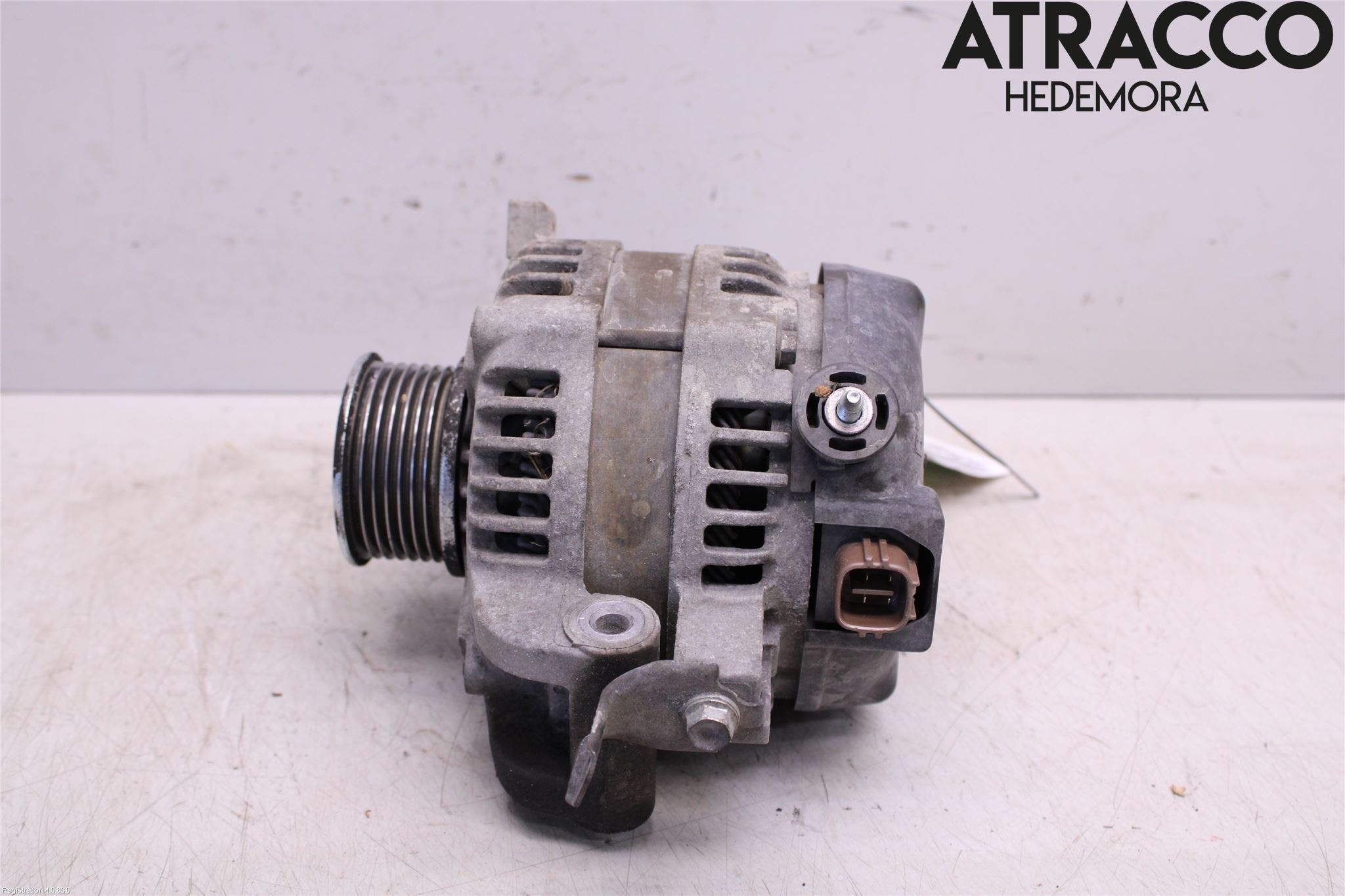 Toyota AVENSIS 09-15 Generator