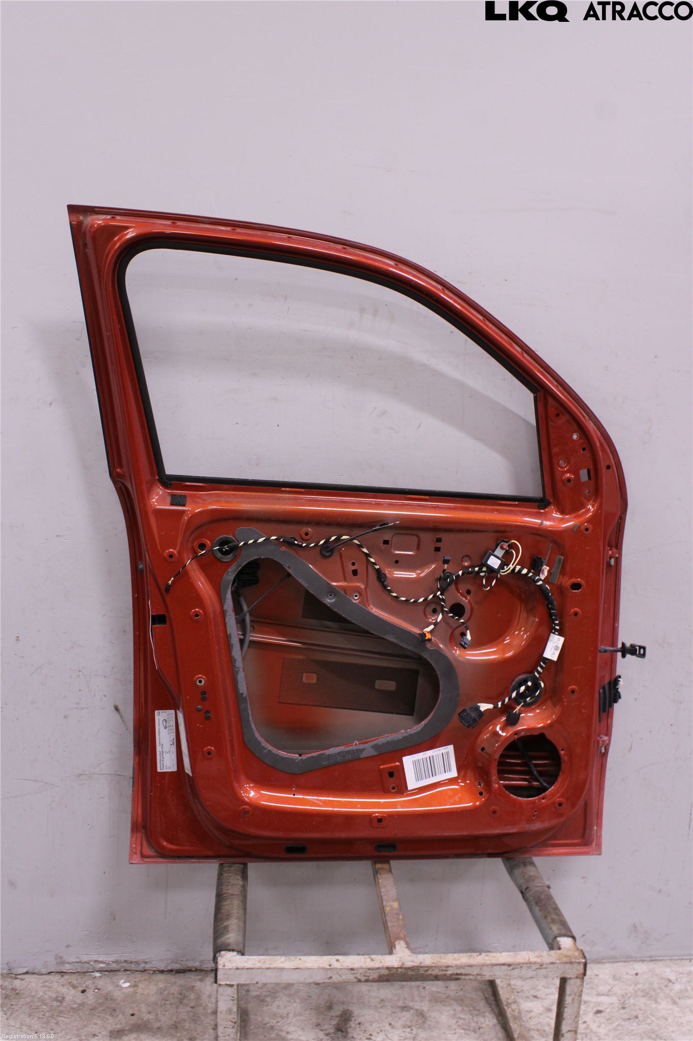 Volkswagen VW AMAROK 2H 10-22 Dörr Fram Vänster