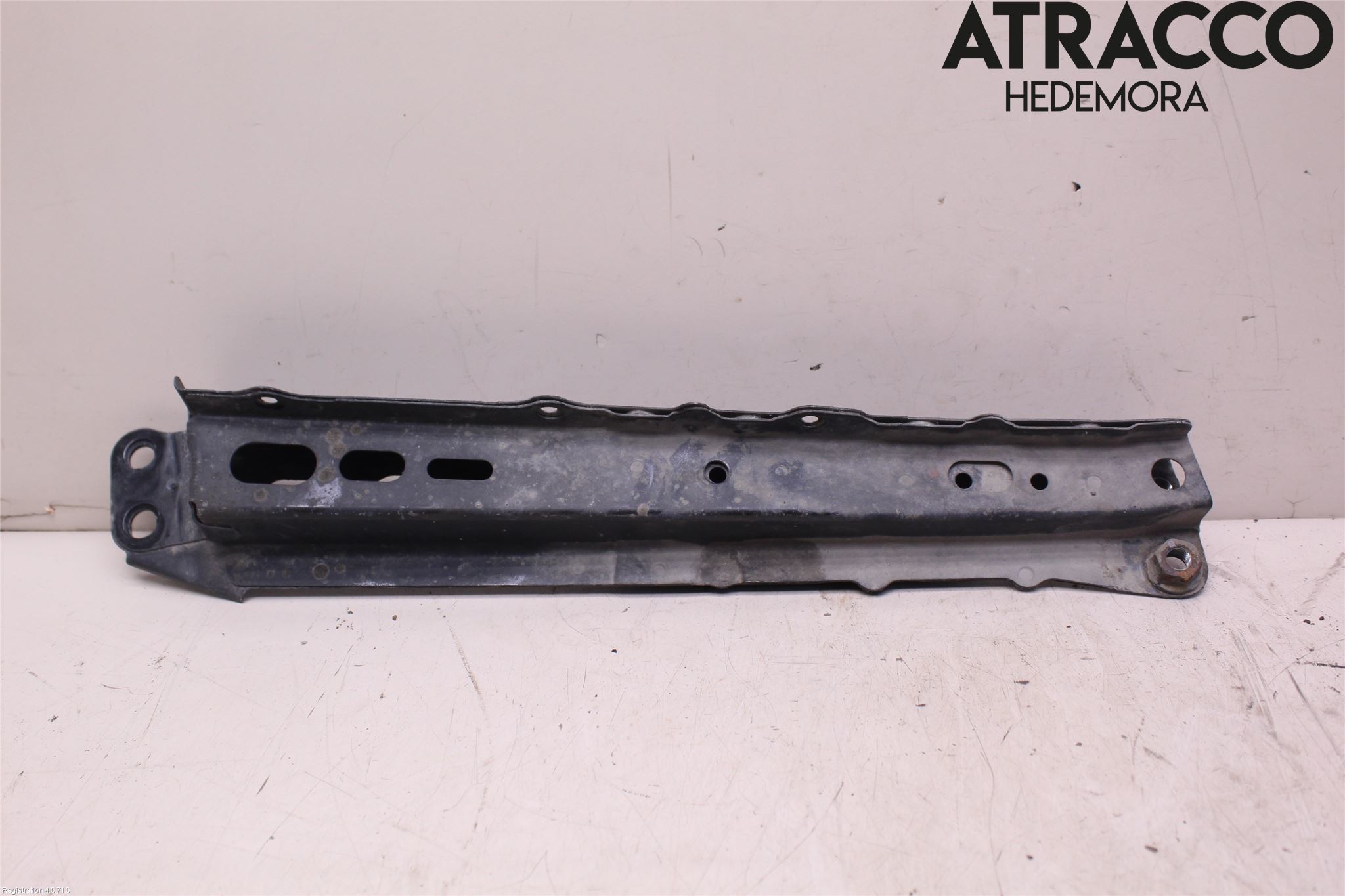 Toyota AVENSIS 09-15 Motorbalk