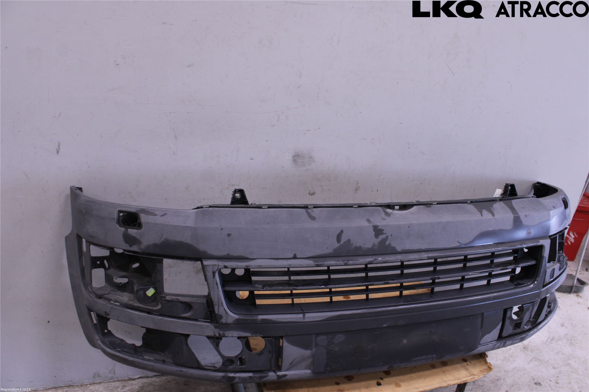 Volkswagen VW TRANSP/CARAVELLE (T5) 04-15 Stötfångarbeklädnad Fram