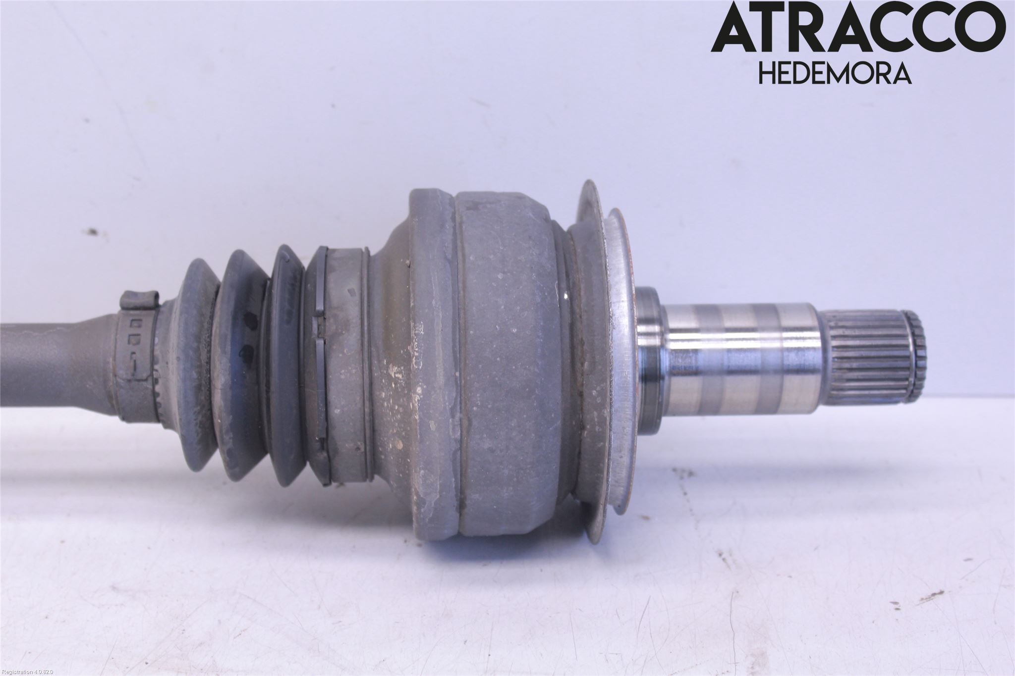 Mercedes-Benz MB C-KLASS (W204) 07-15 Drivaxel Bak Vänster