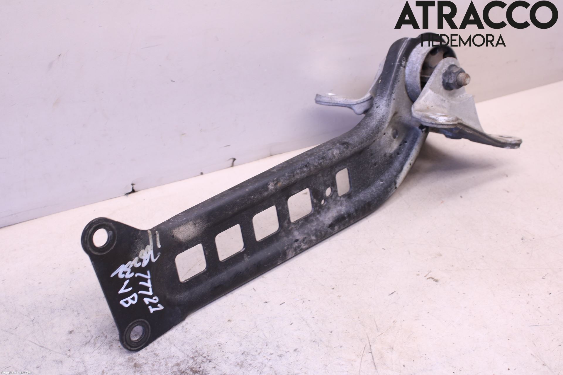 Opel INSIGNIA 17- Bärarm Bak Vänster