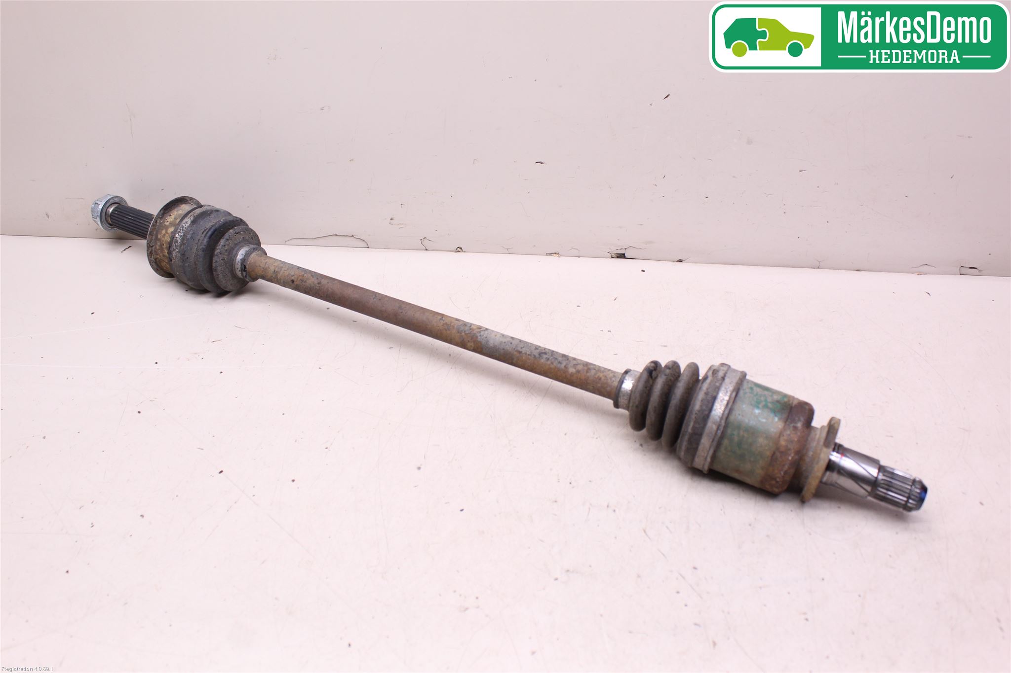 Subaru OUTBACK   07-09 Drivaxel Bak Höger