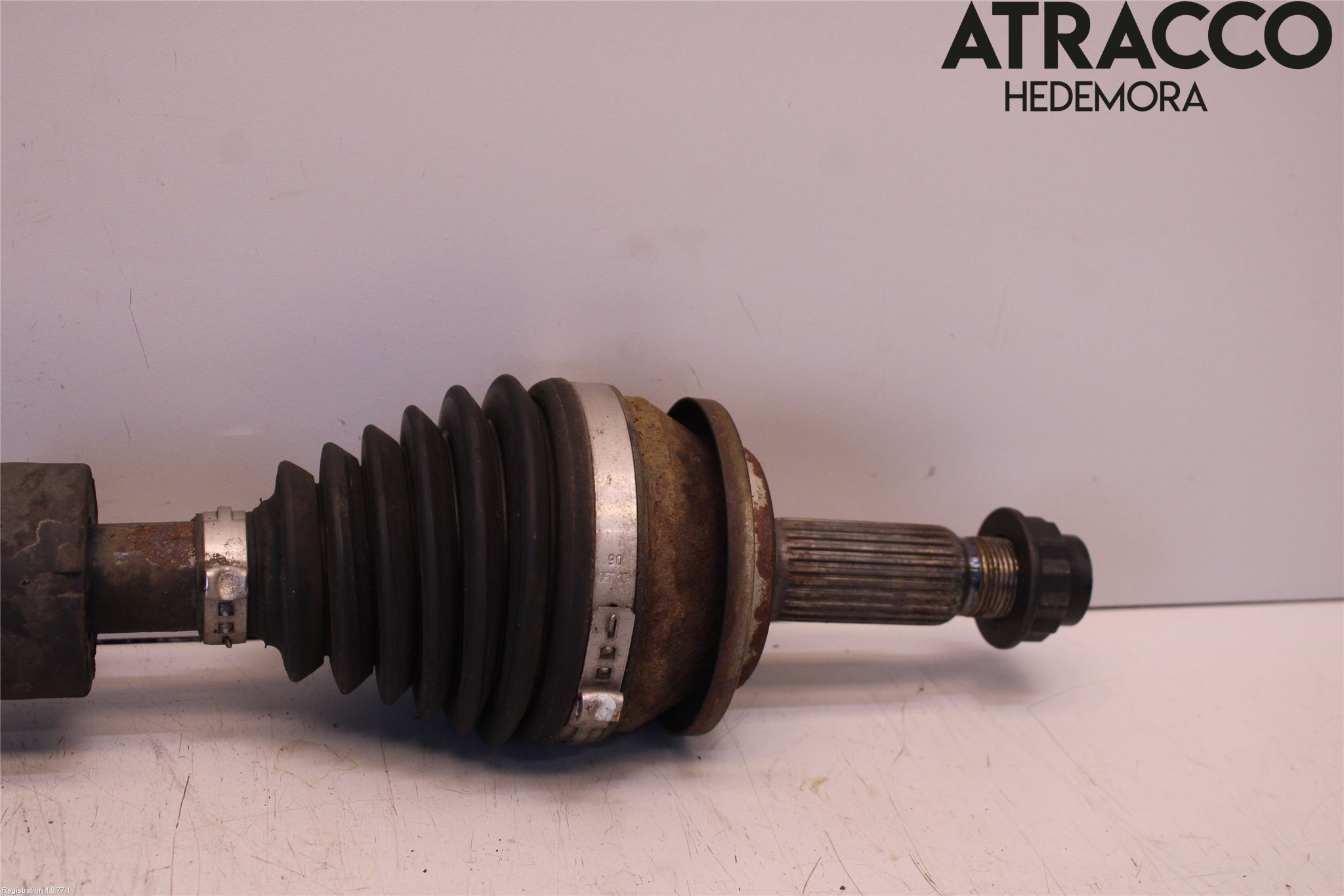 Toyota AVENSIS 16-18 Drivaxel Fram Vänster