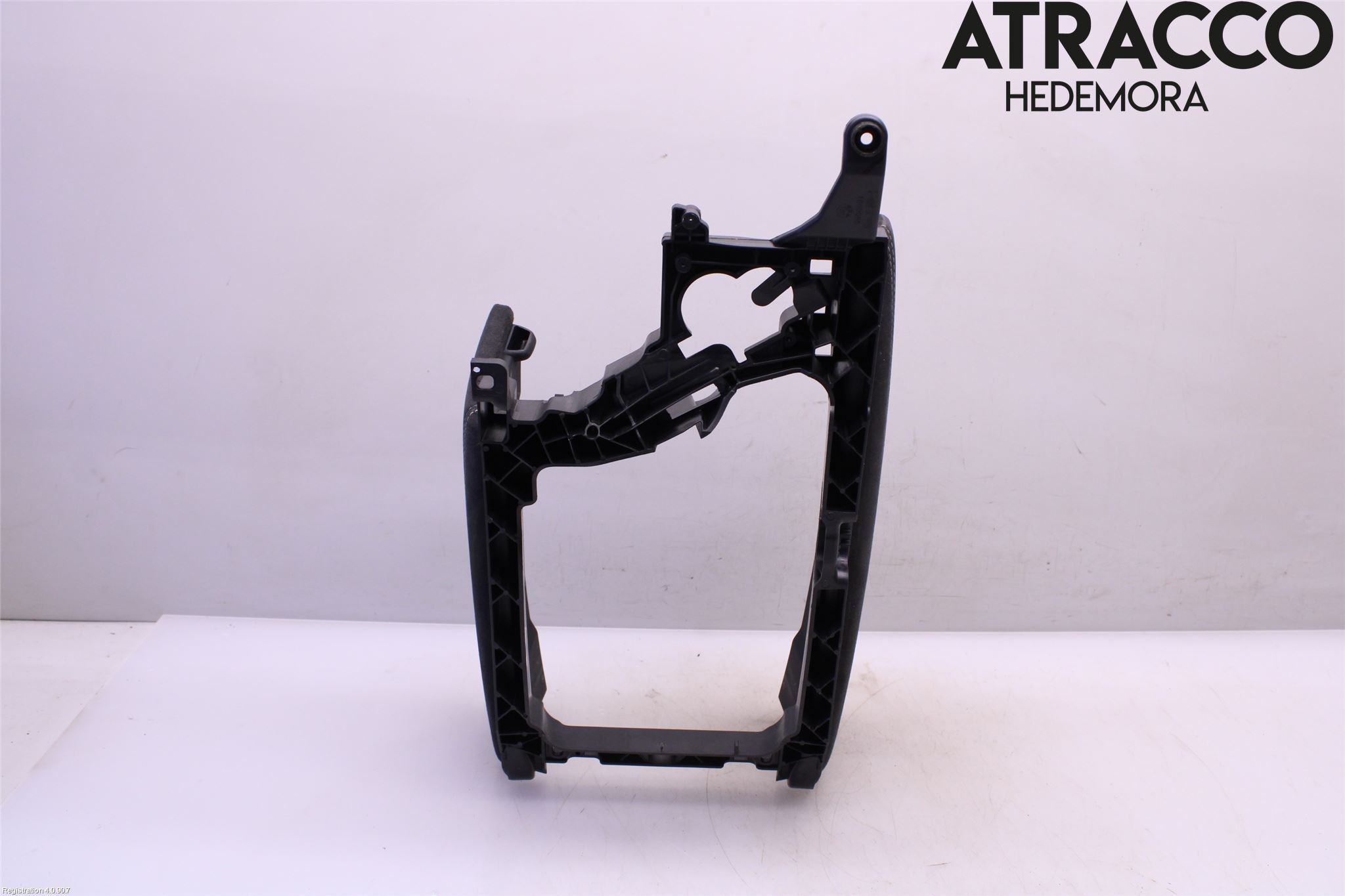BMW 5 F10/F11/F18 09-17 Inredning Armstöd