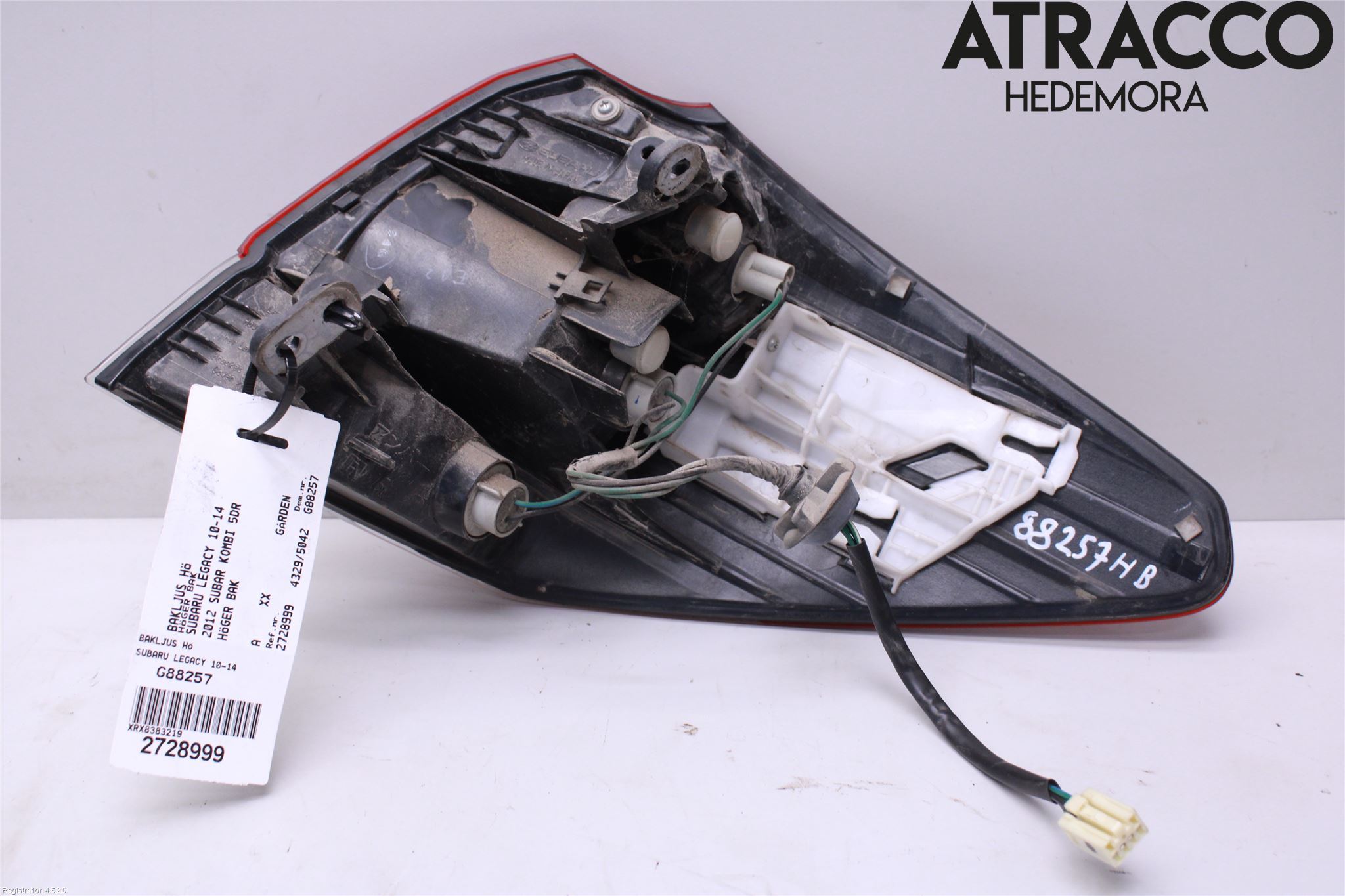 Subaru LEGACY 10-14 Bakljus Höger