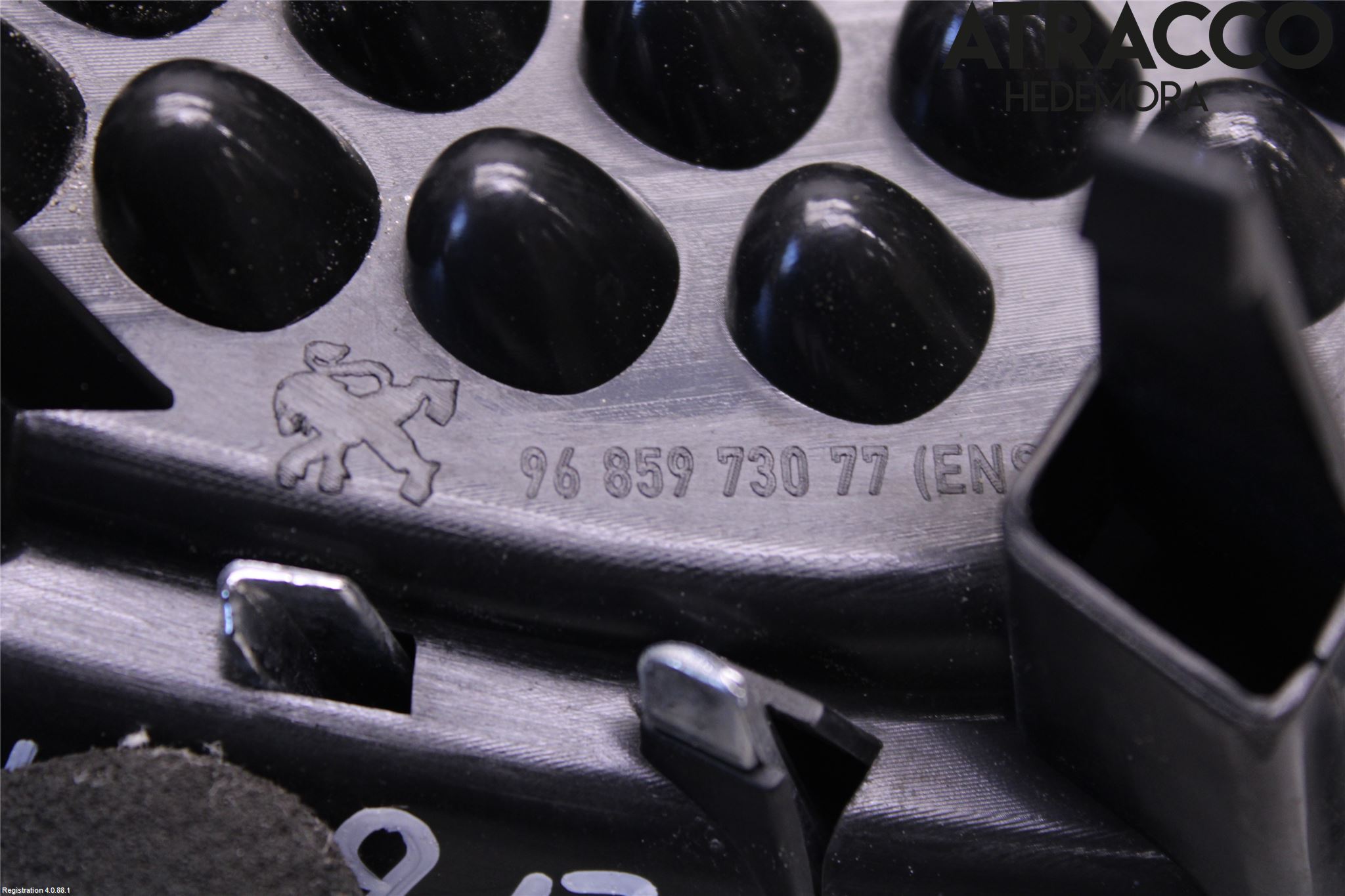 Peugeot 3008 09-16 Emblem