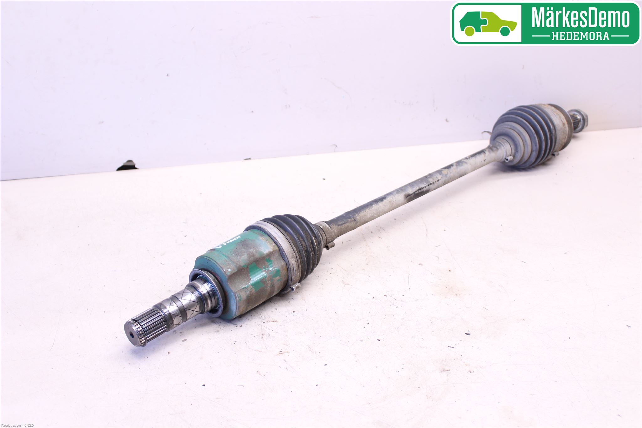Subaru LEGACY 10-14 Drivaxel Fram Vänster
