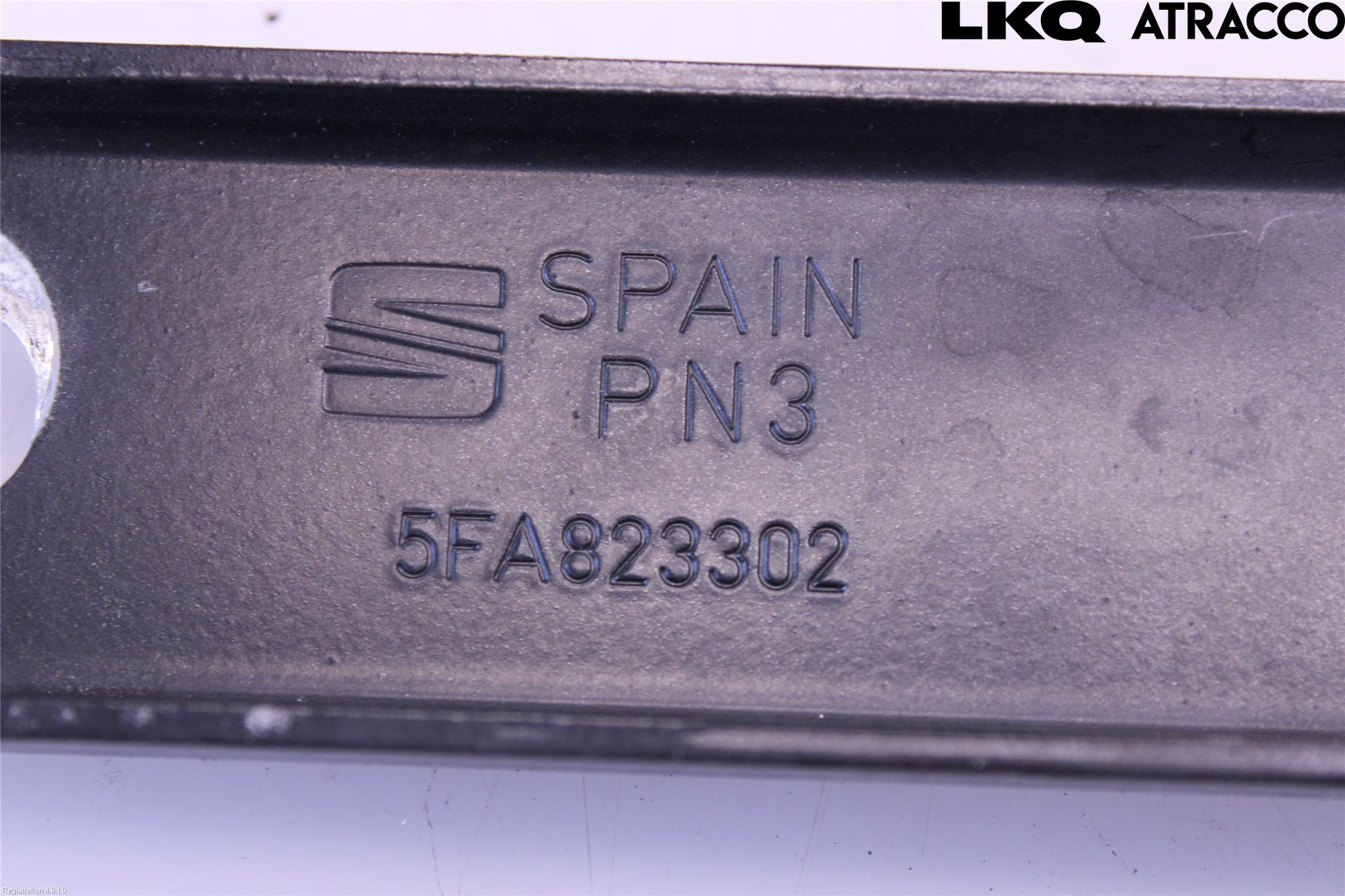 Seat LEON 20- Huvgångjärn