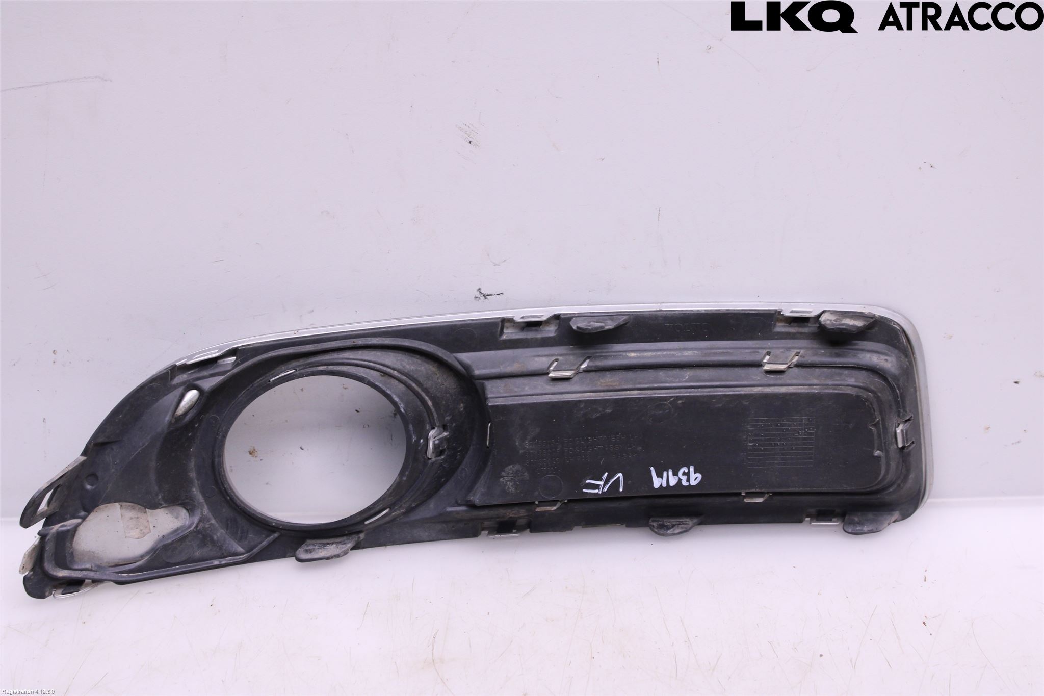 Volvo V70 08-13 Dimljussarg Fram