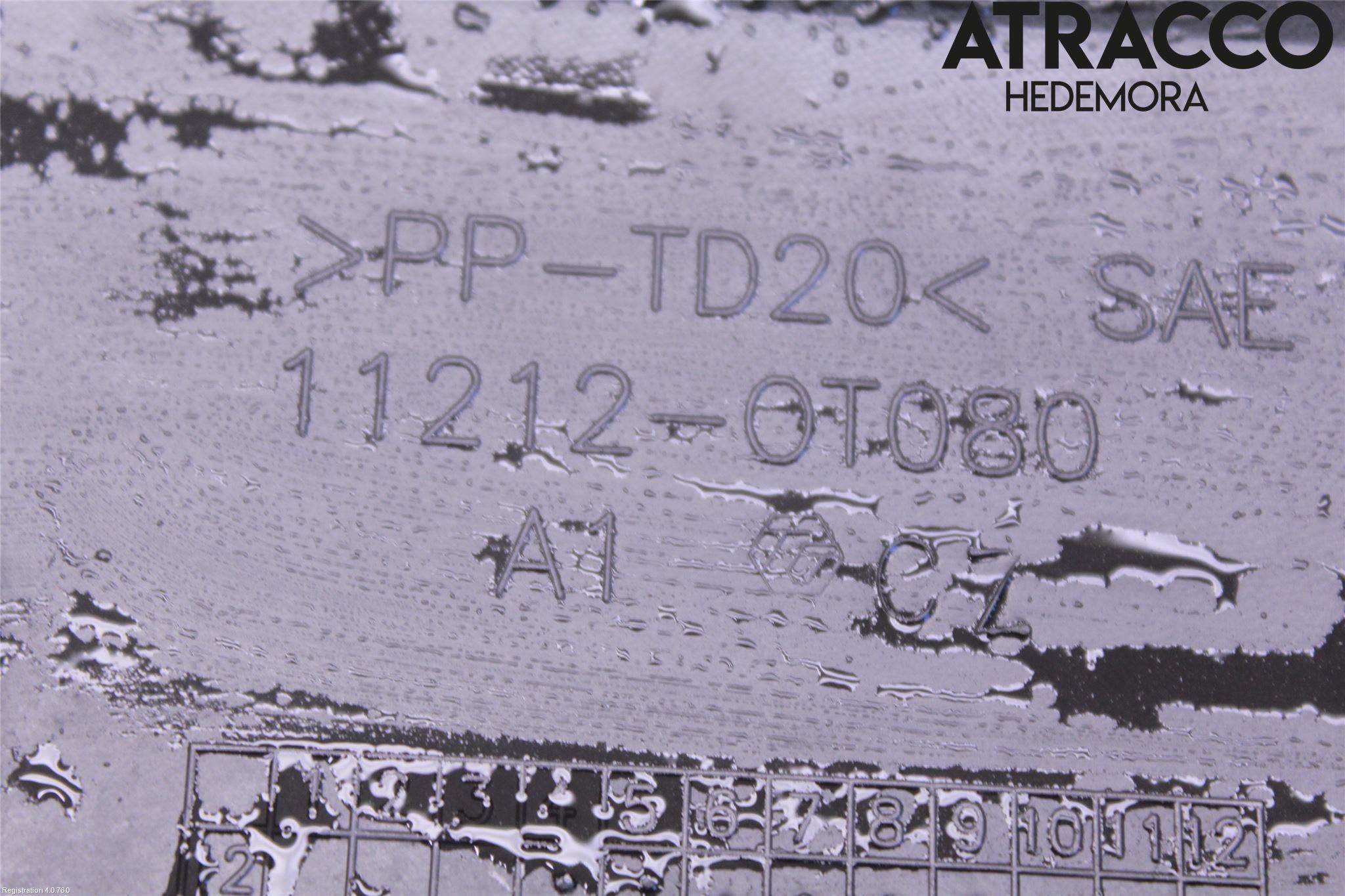 Toyota AURIS 13-19 Motorkåpa