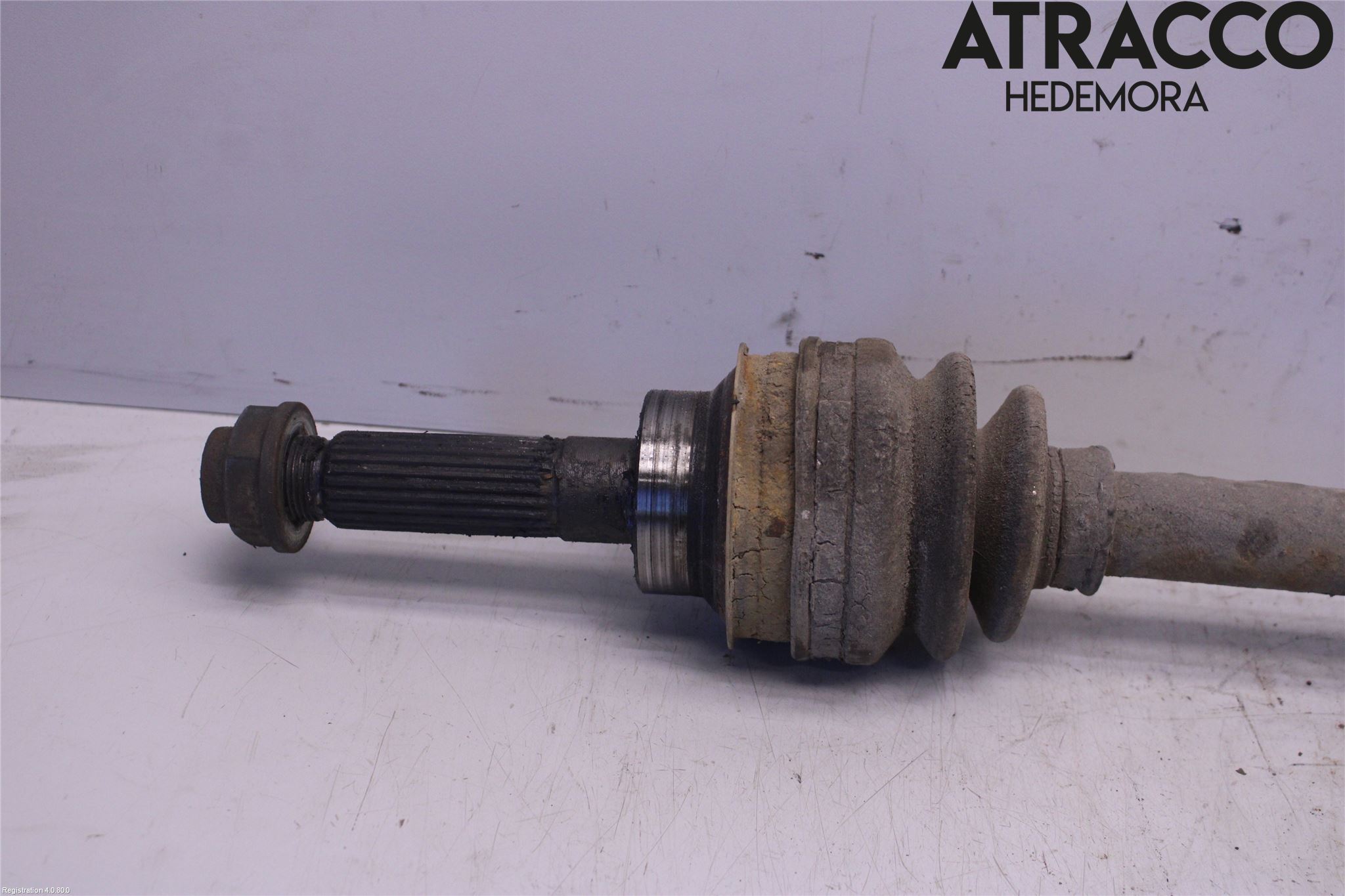 Subaru IMPREZA II  01-02 Drivaxel Bak Höger