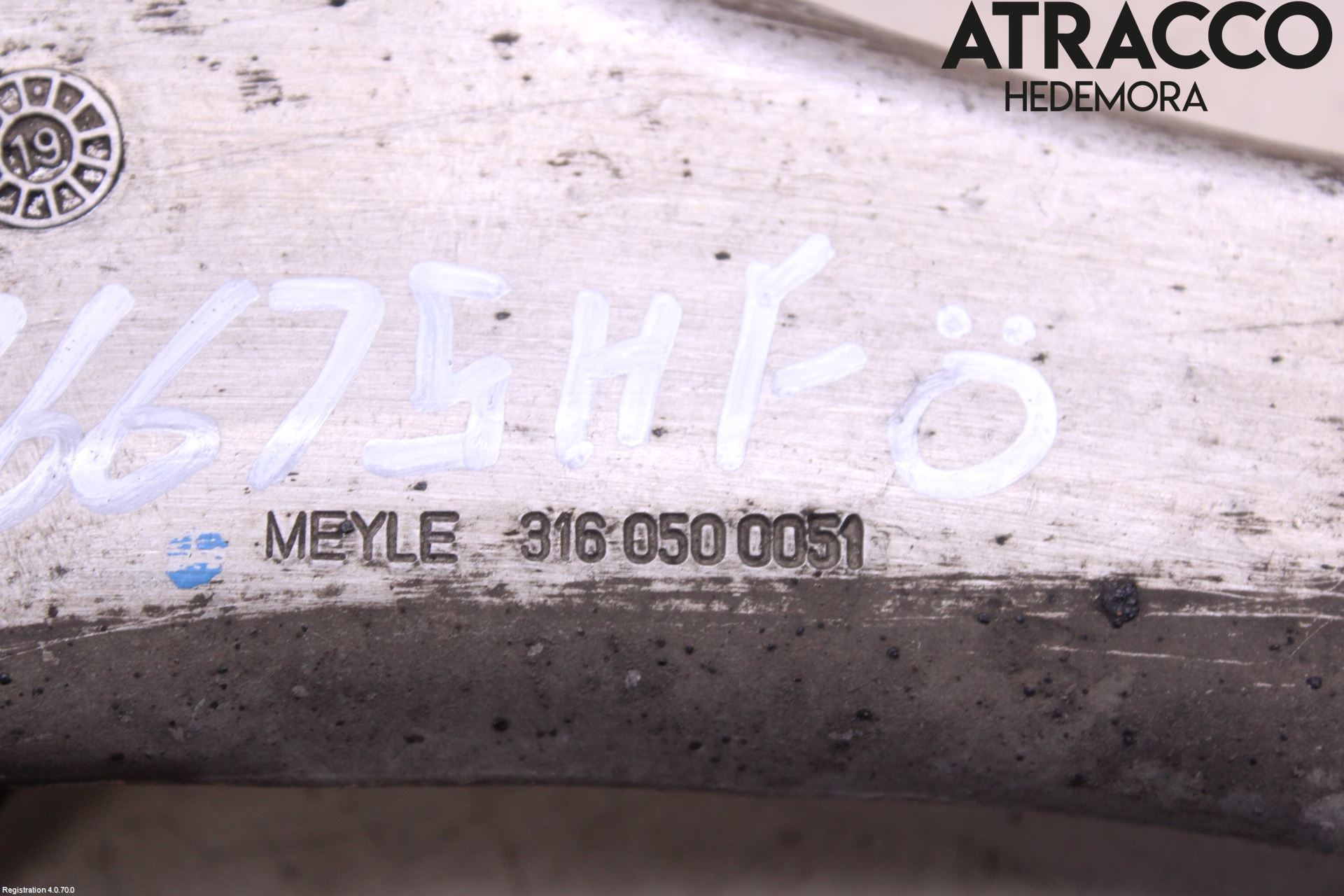 BMW 5 F10/F11/F18 09-17 Bärarm Fram Undre Hö