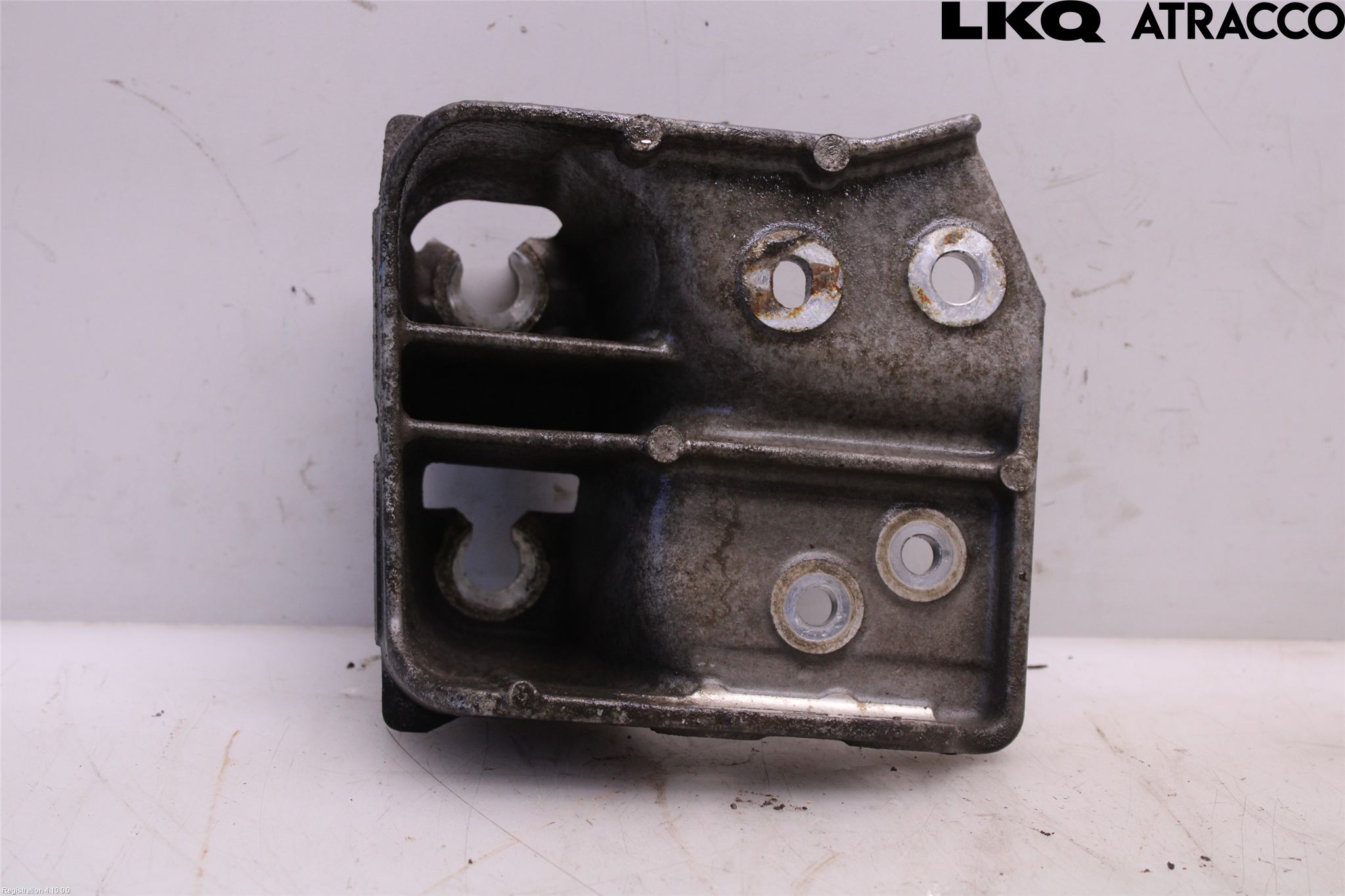 Subaru OUTBACK 10-15 Motorfäste