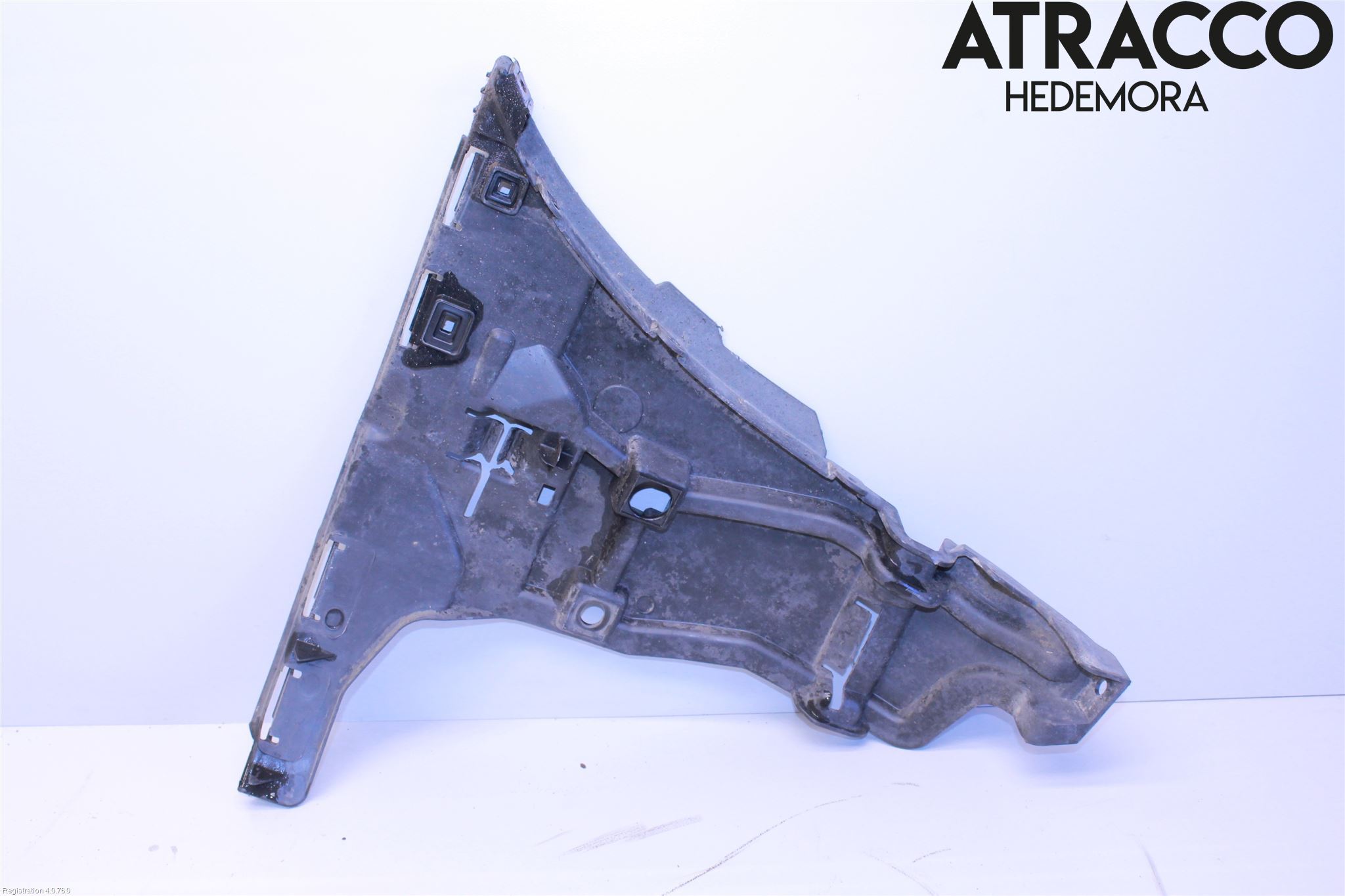 Volvo 740 84-87 Stötfångarfäste Fram Hö