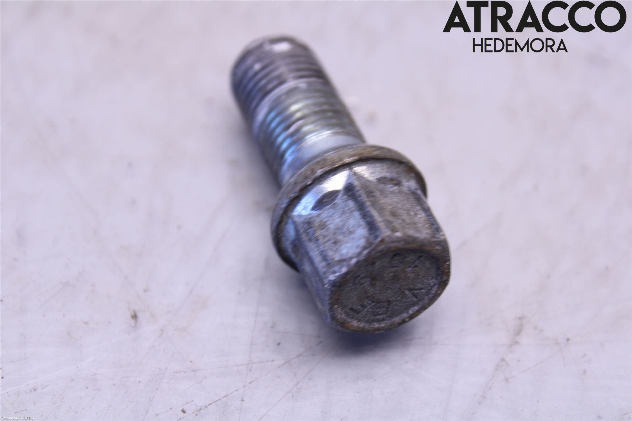 Mercedes-Benz MB C-KLASS (W204) 07-15 Hjulmutter-Bult-Sats