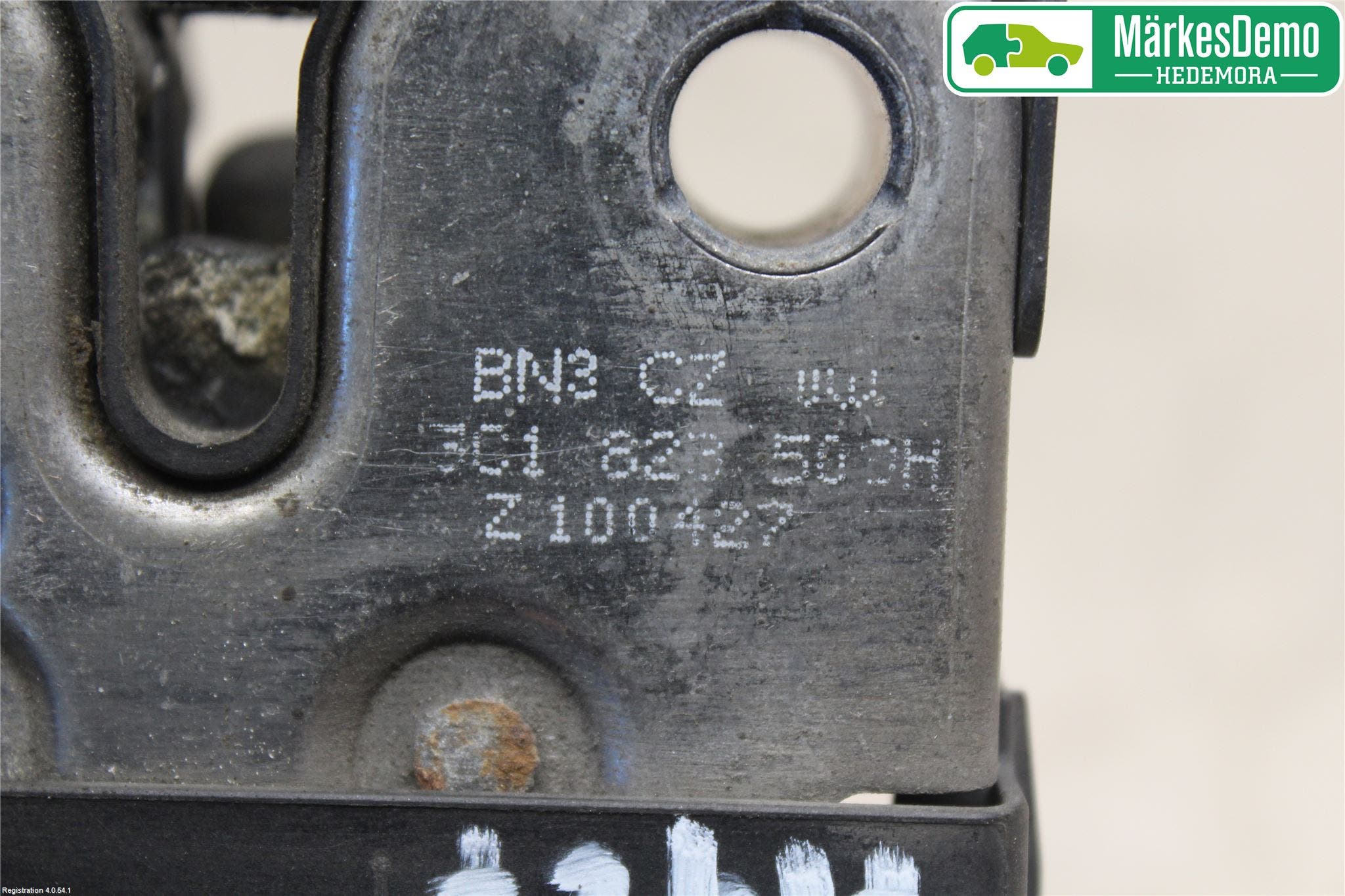 Volkswagen VW PASSAT 05-11 Huvlås