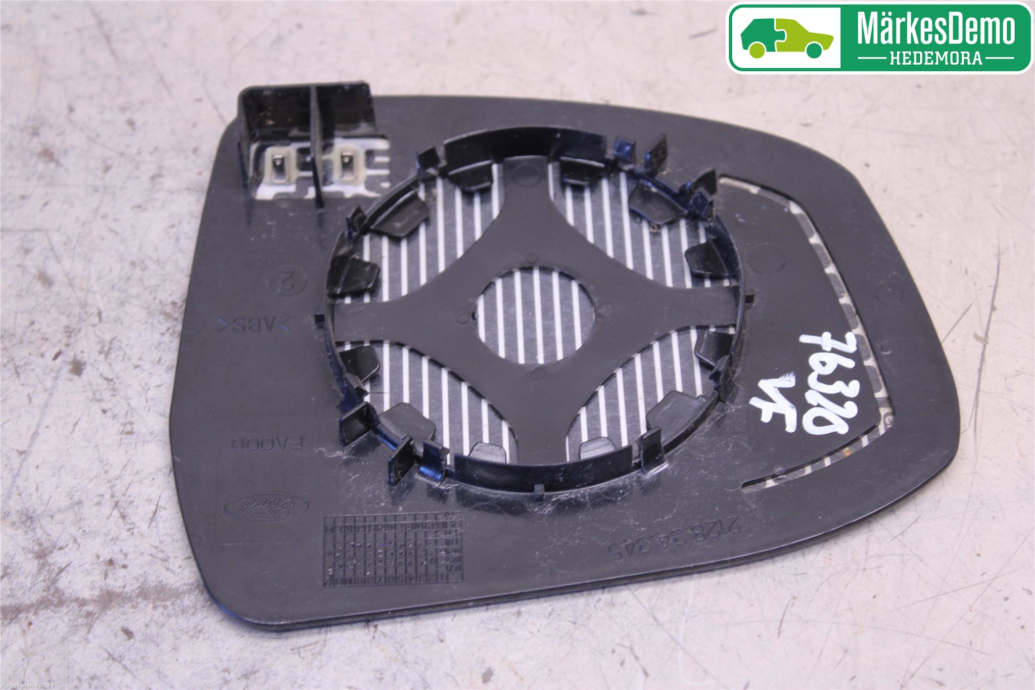 Ford FOCUS 08-11 Spegelglas Vä