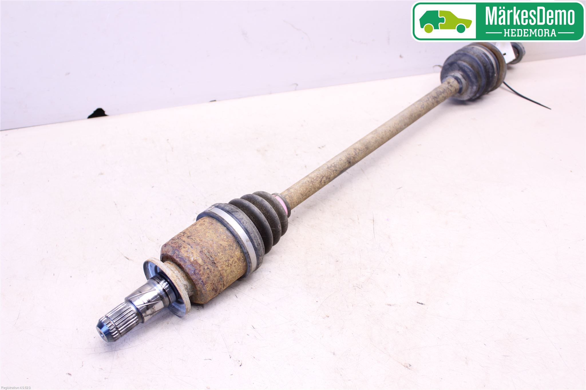 Subaru LEGACY 10-14 Drivaxel Bak Höger