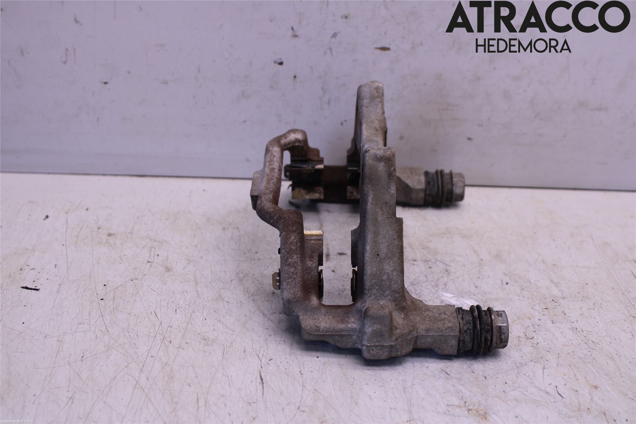 Toyota COROLLA 19- Bromsokshållare