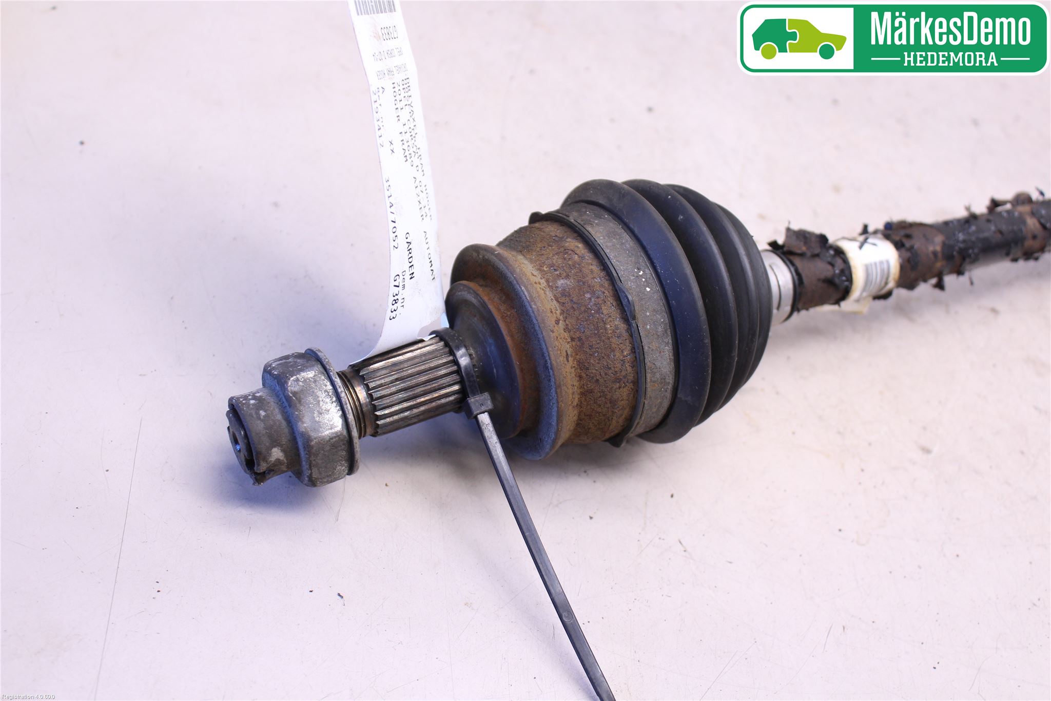 Opel CORSA D 07-14 Drivaxel Fram Höger